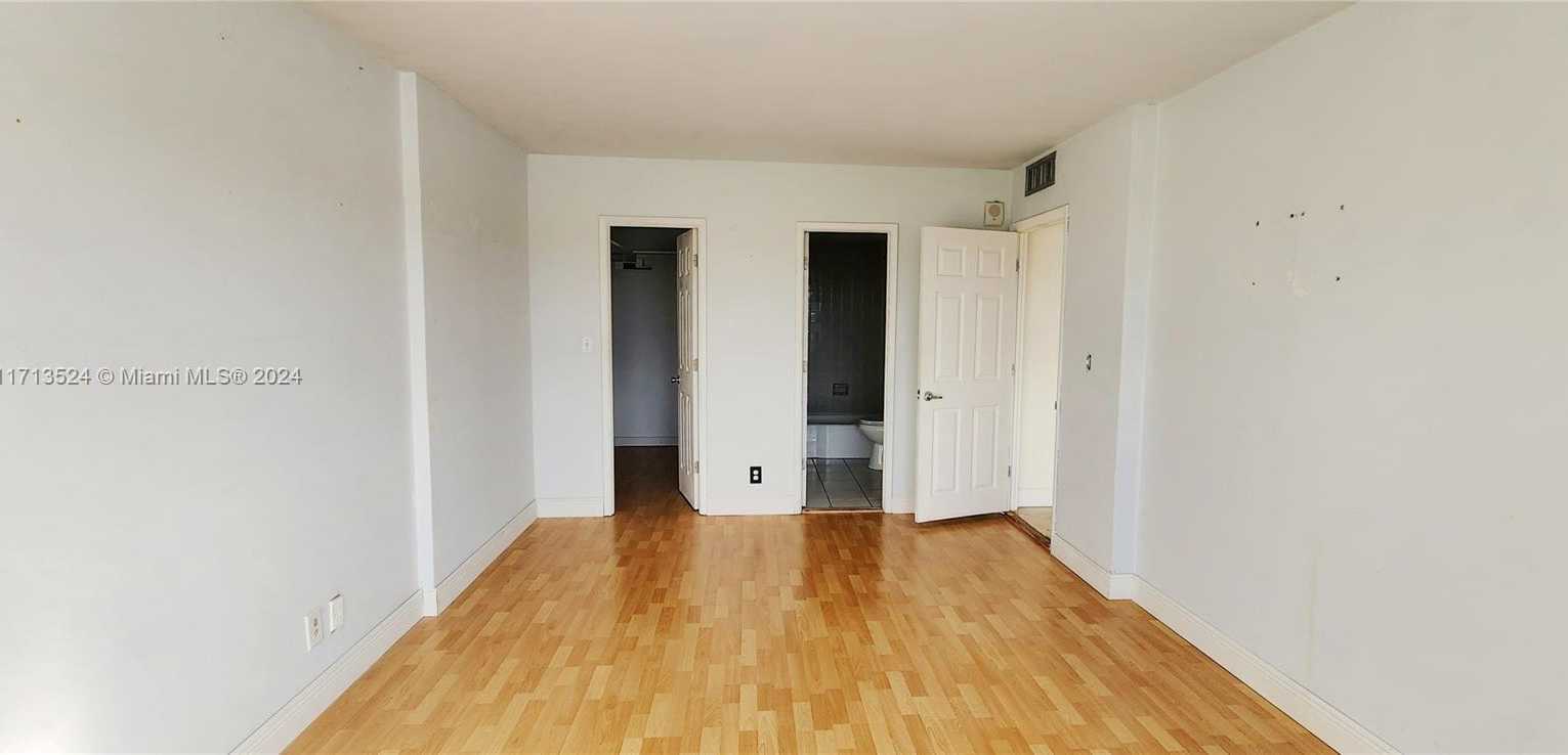Small Image of 2900 NORTH EAST 30TH ST #G5, Fort Lauderdale Number 12