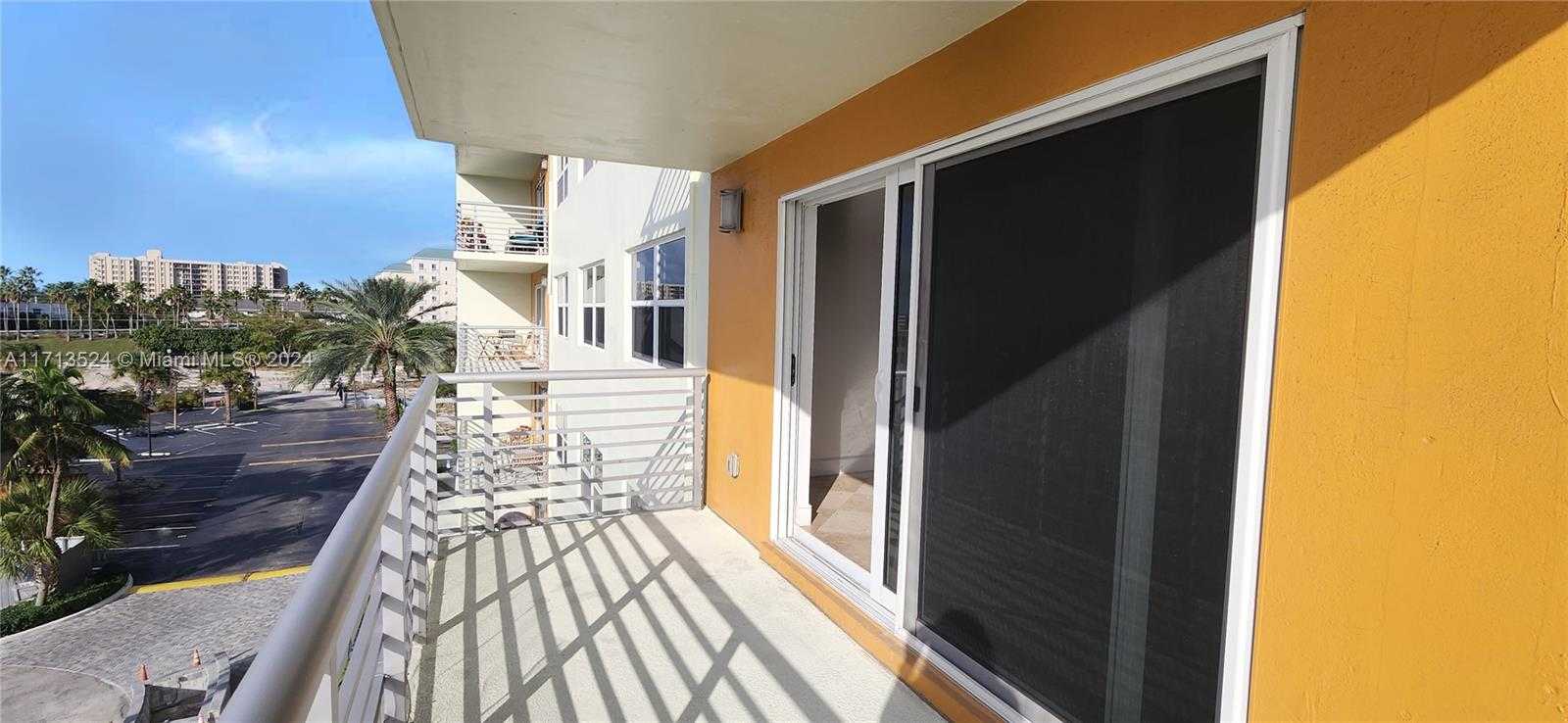 Small Image of 2900 NORTH EAST 30TH ST #G5, Fort Lauderdale Number 15