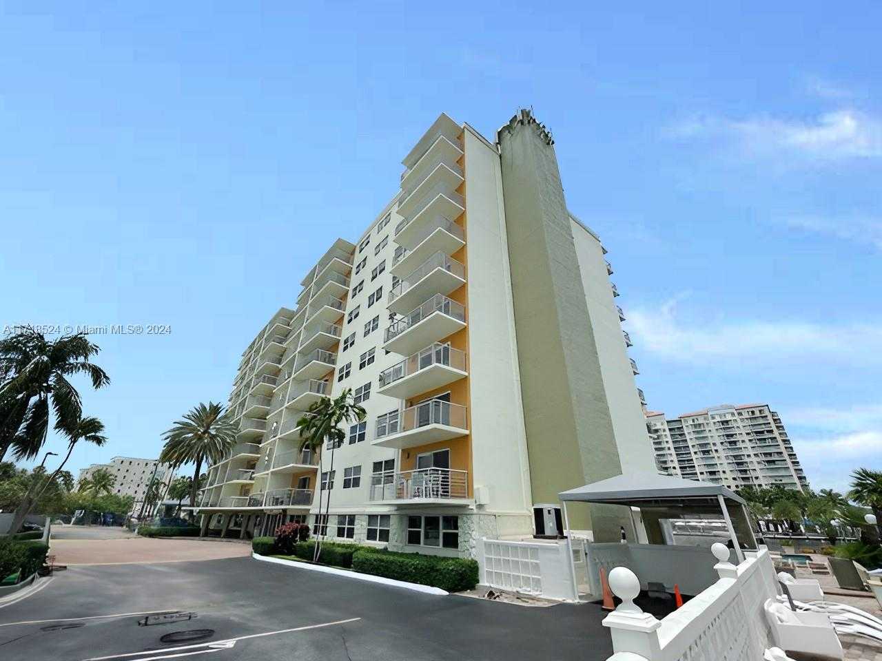 Small Image of 2900 NORTH EAST 30TH ST #G5, Fort Lauderdale Number 20