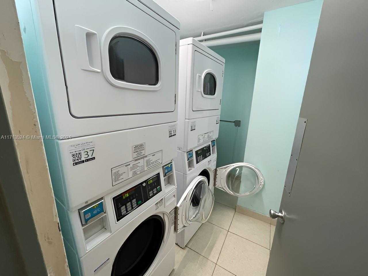 Small Image of 2900 NORTH EAST 30TH ST #G5, Fort Lauderdale Number 24