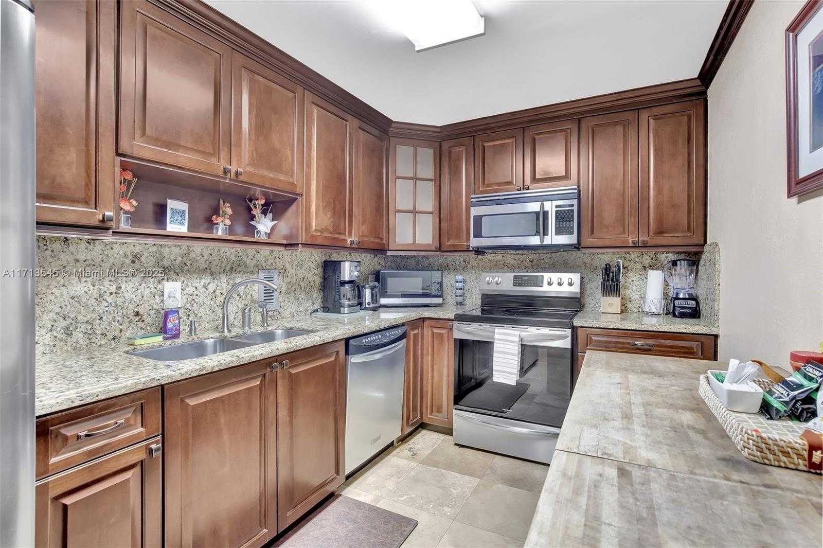 Small Image of 3801 SOUTH OCEAN DR #6Z, Hollywood Number 15