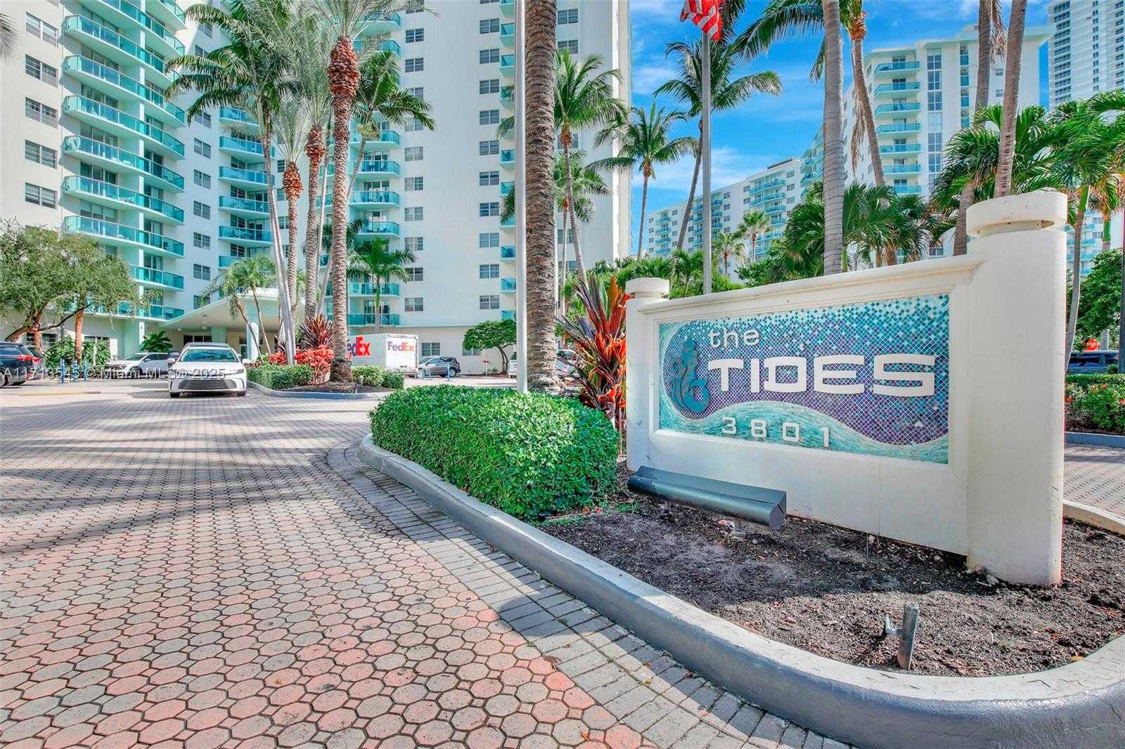 Small Image of 3801 SOUTH OCEAN DR #6Z, Hollywood Number 2