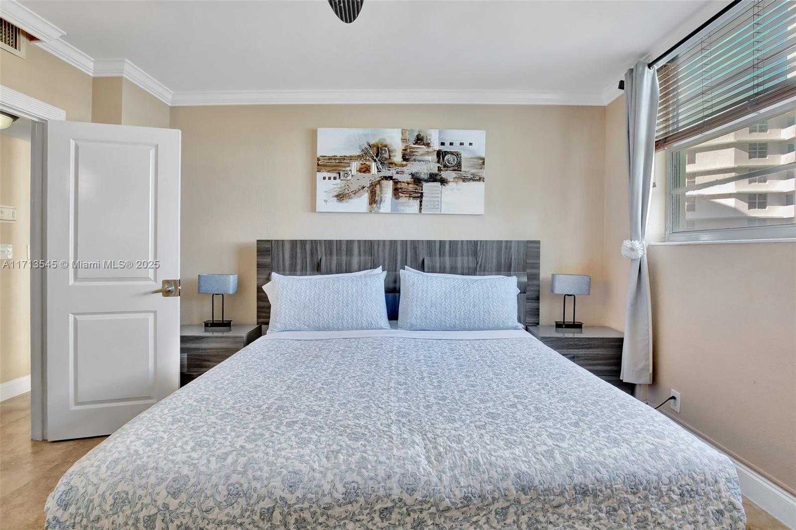 Small Image of 3801 SOUTH OCEAN DR #6Z, Hollywood Number 26