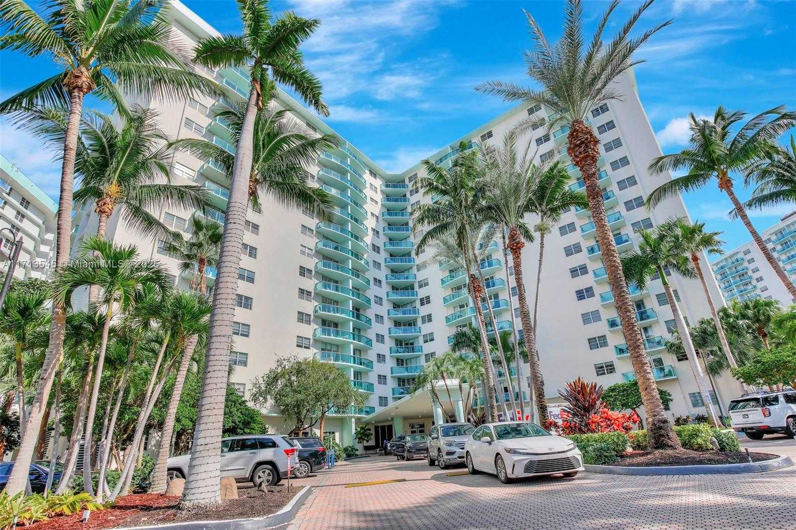Small Image of 3801 SOUTH OCEAN DR #6Z, Hollywood Number 38