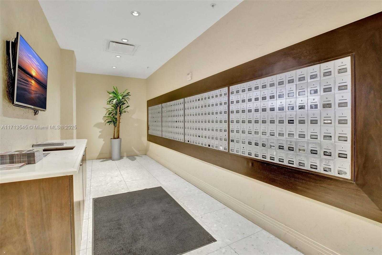 Small Image of 3801 SOUTH OCEAN DR #6Z, Hollywood Number 47