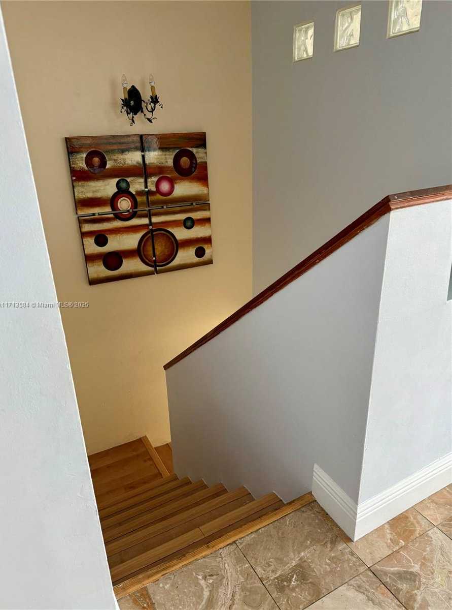 Small Image of 406 POINCIANA DR #1725, Sunny Isles Beach Number 16