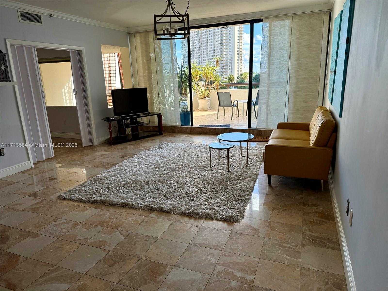 Small Image of 406 POINCIANA DR #1725, Sunny Isles Beach Number 20