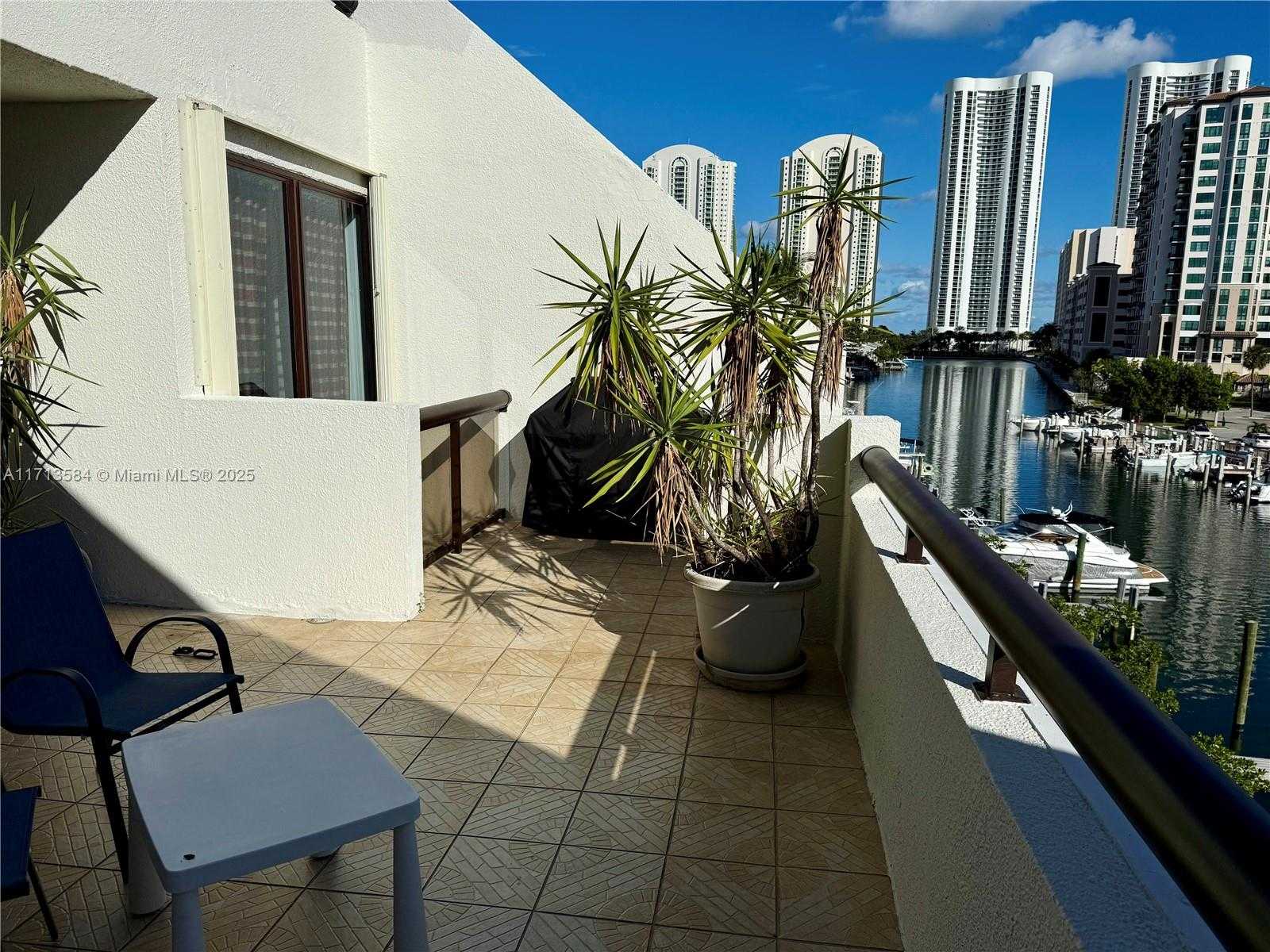 Small Image of 406 POINCIANA DR #1725, Sunny Isles Beach Number 23