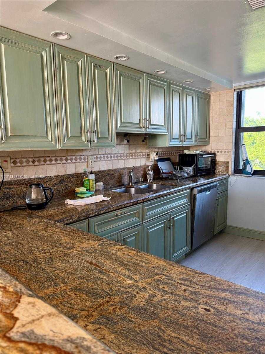 Small Image of 406 POINCIANA DR #1725, Sunny Isles Beach Number 33