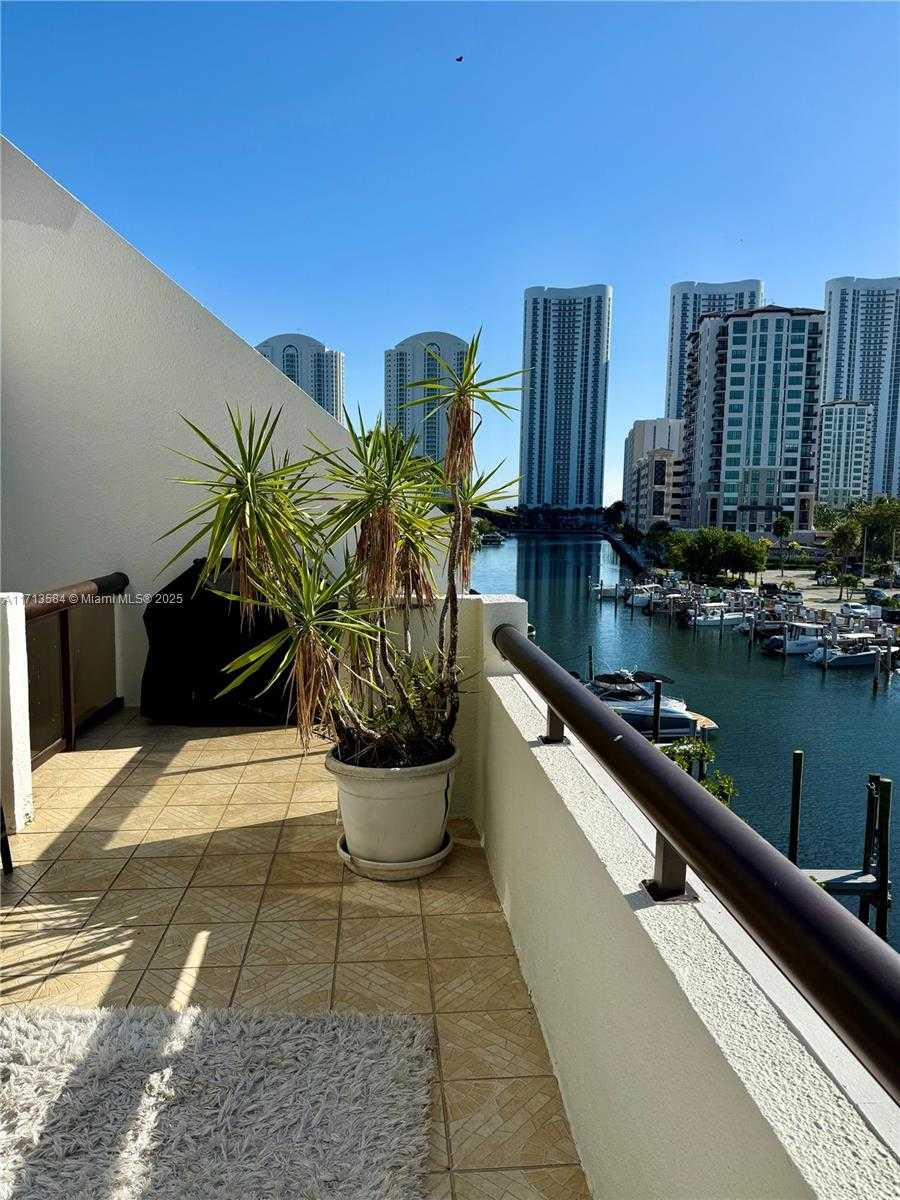 Small Image of 406 POINCIANA DR #1725, Sunny Isles Beach Number 35