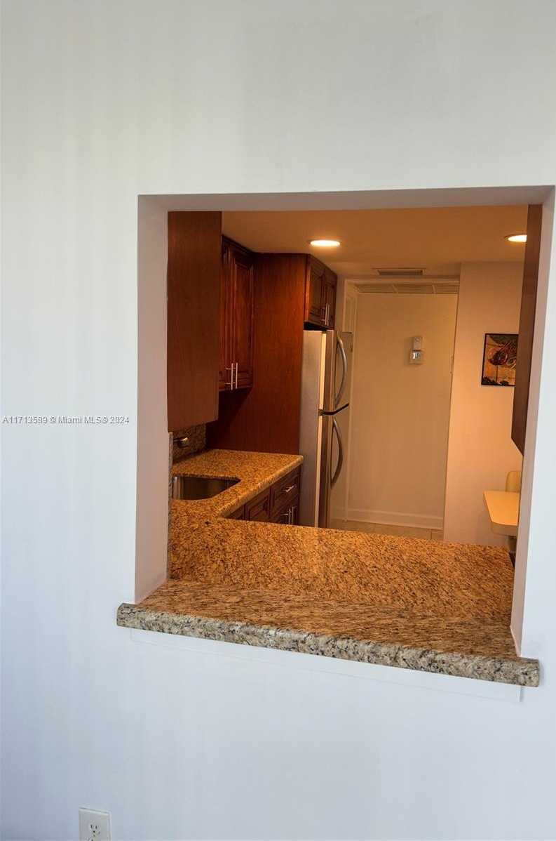 Small Image of 210 172ND ST #523, Sunny Isles Beach Number 10