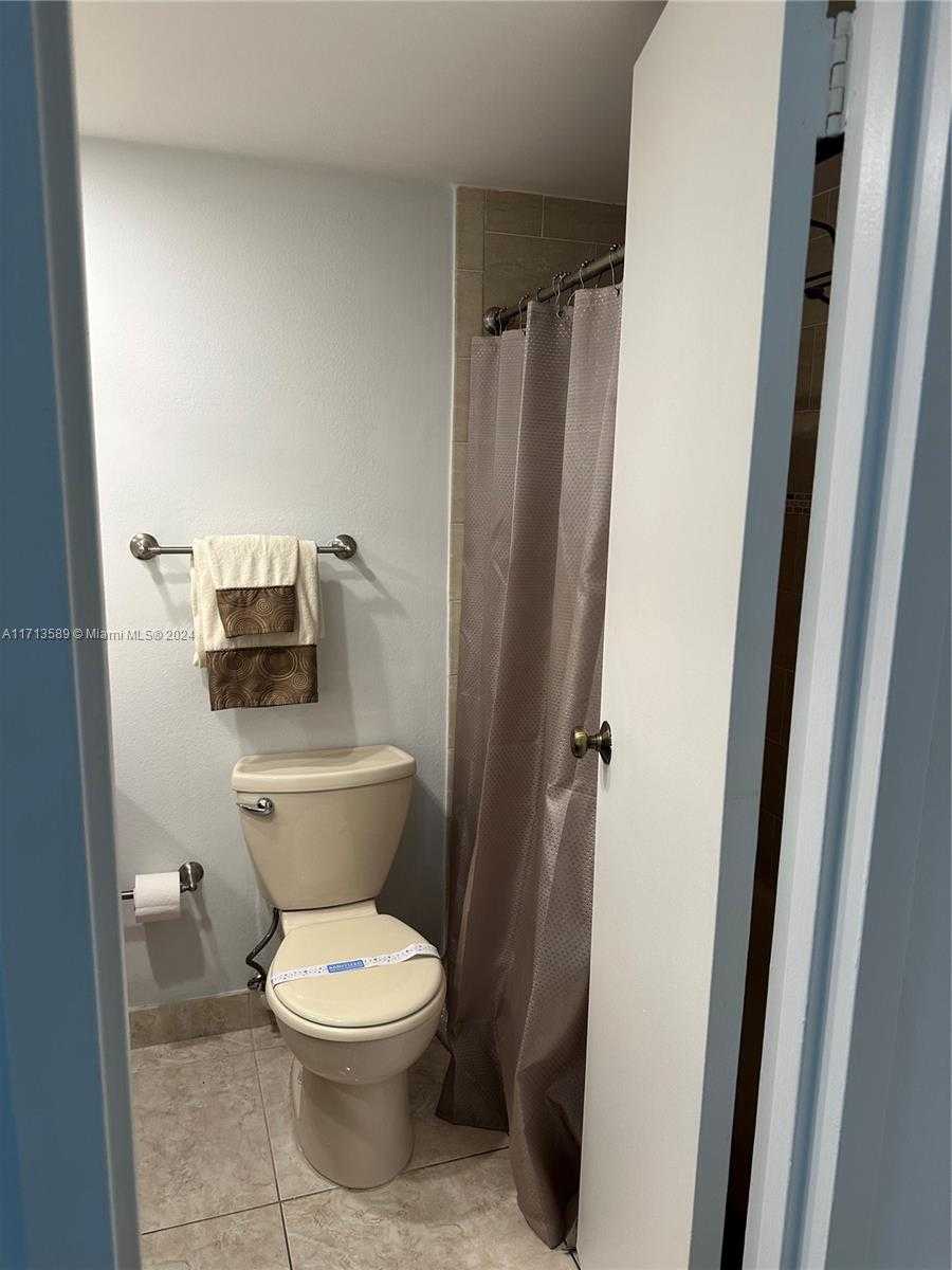 Small Image of 210 172ND ST #523, Sunny Isles Beach Number 14