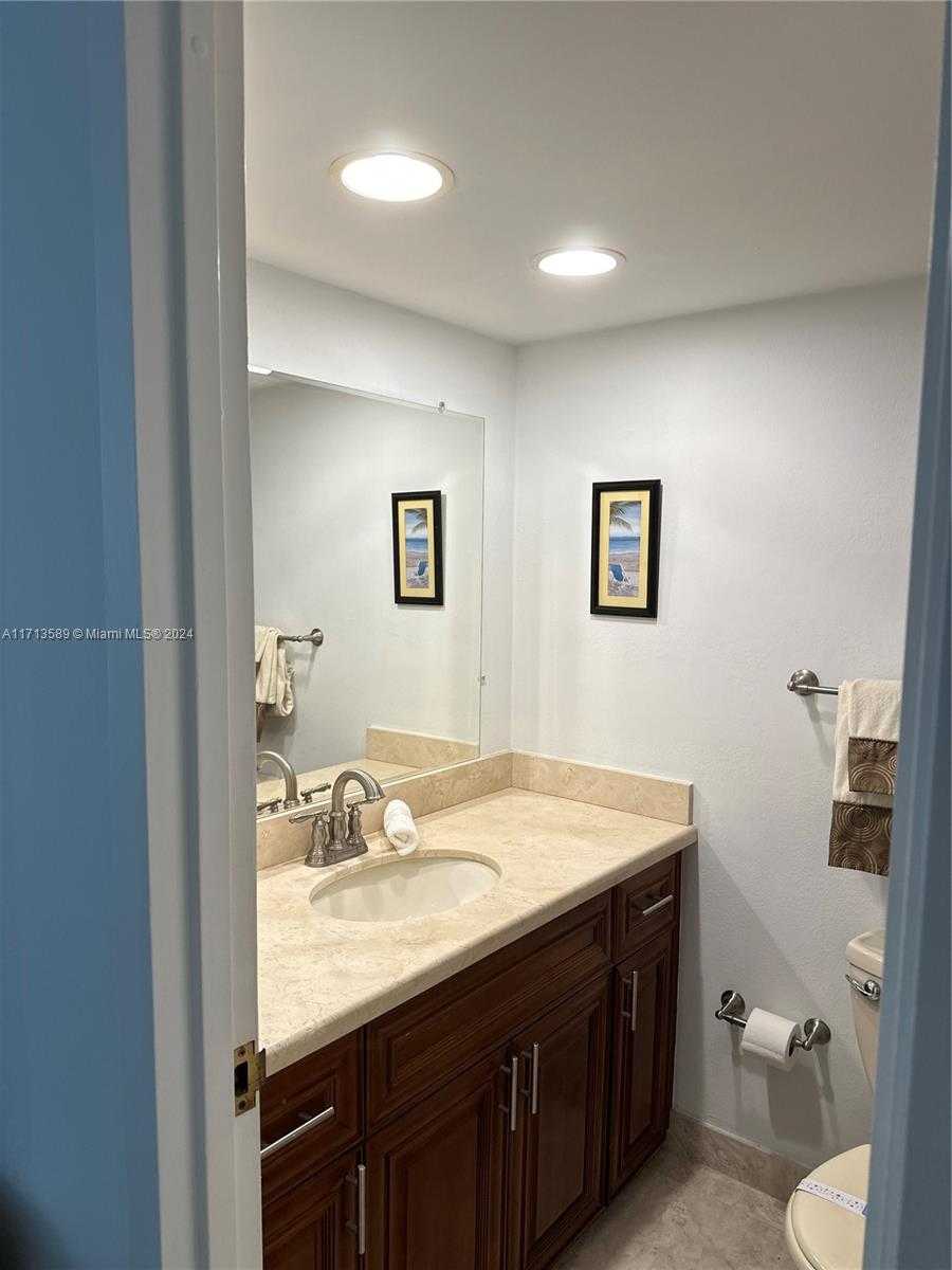Small Image of 210 172ND ST #523, Sunny Isles Beach Number 16