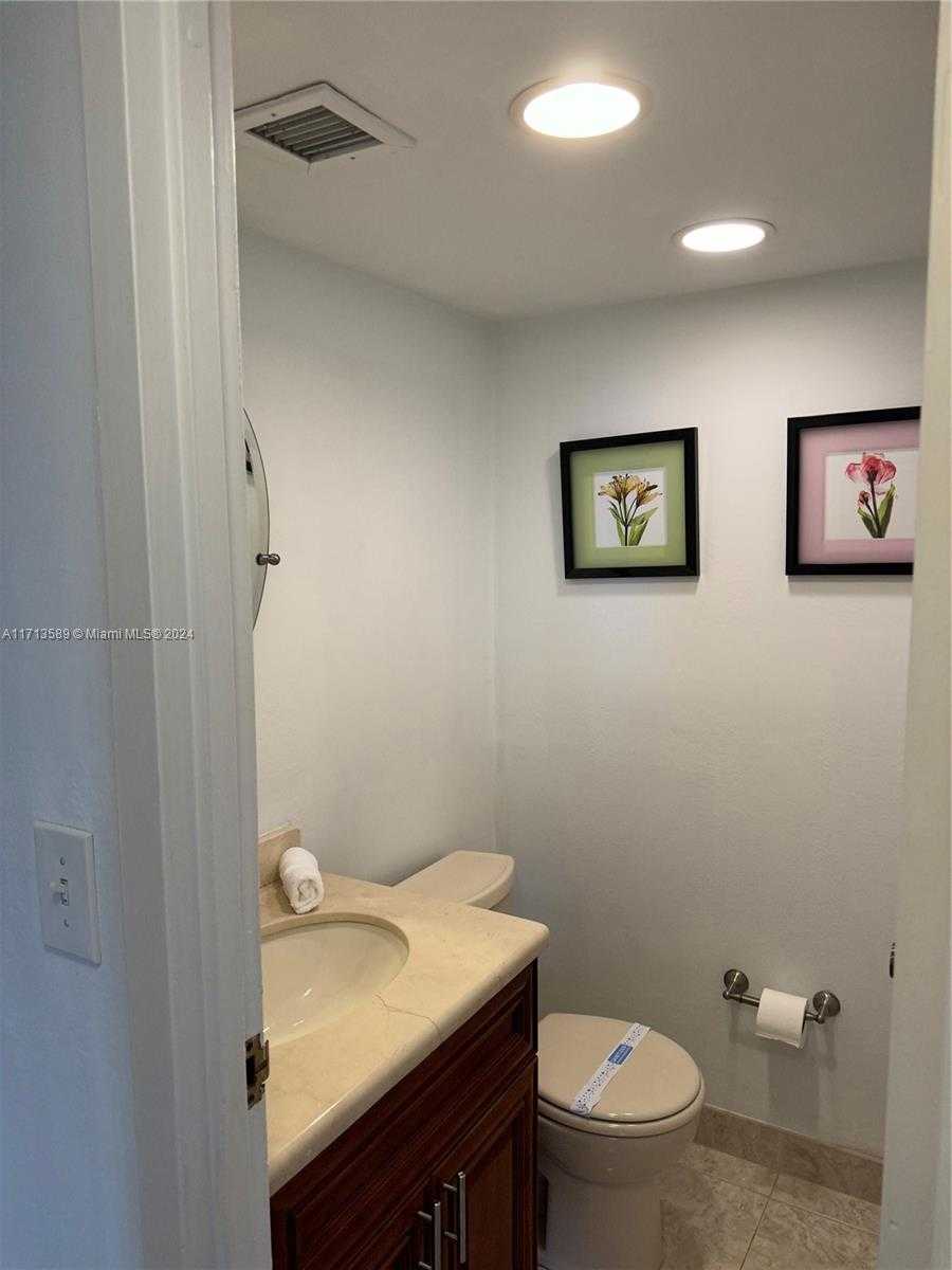 Small Image of 210 172ND ST #523, Sunny Isles Beach Number 17