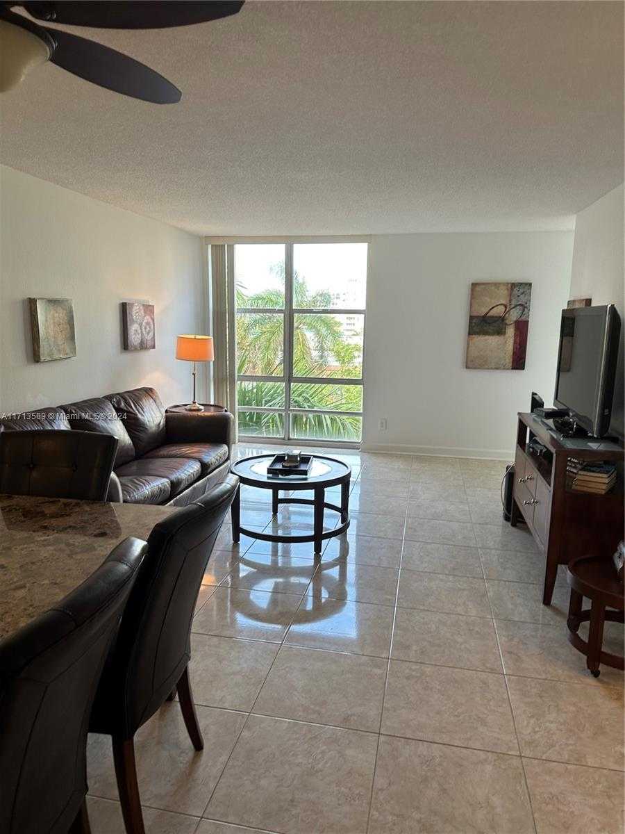 Small Image of 210 172ND ST #523, Sunny Isles Beach Number 3