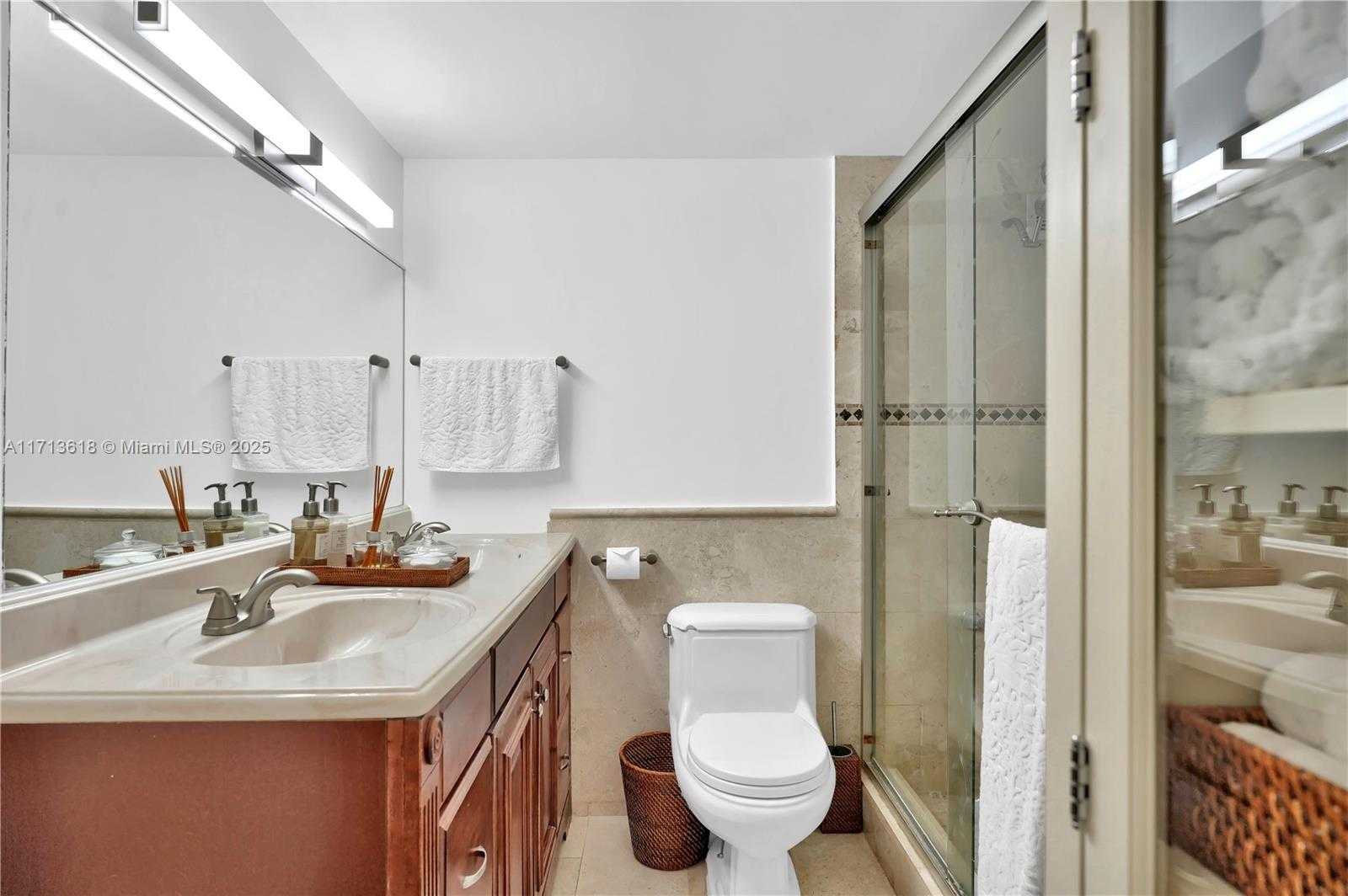 Small Image of 1000 WEST AVE #104, Miami Beach Number 18