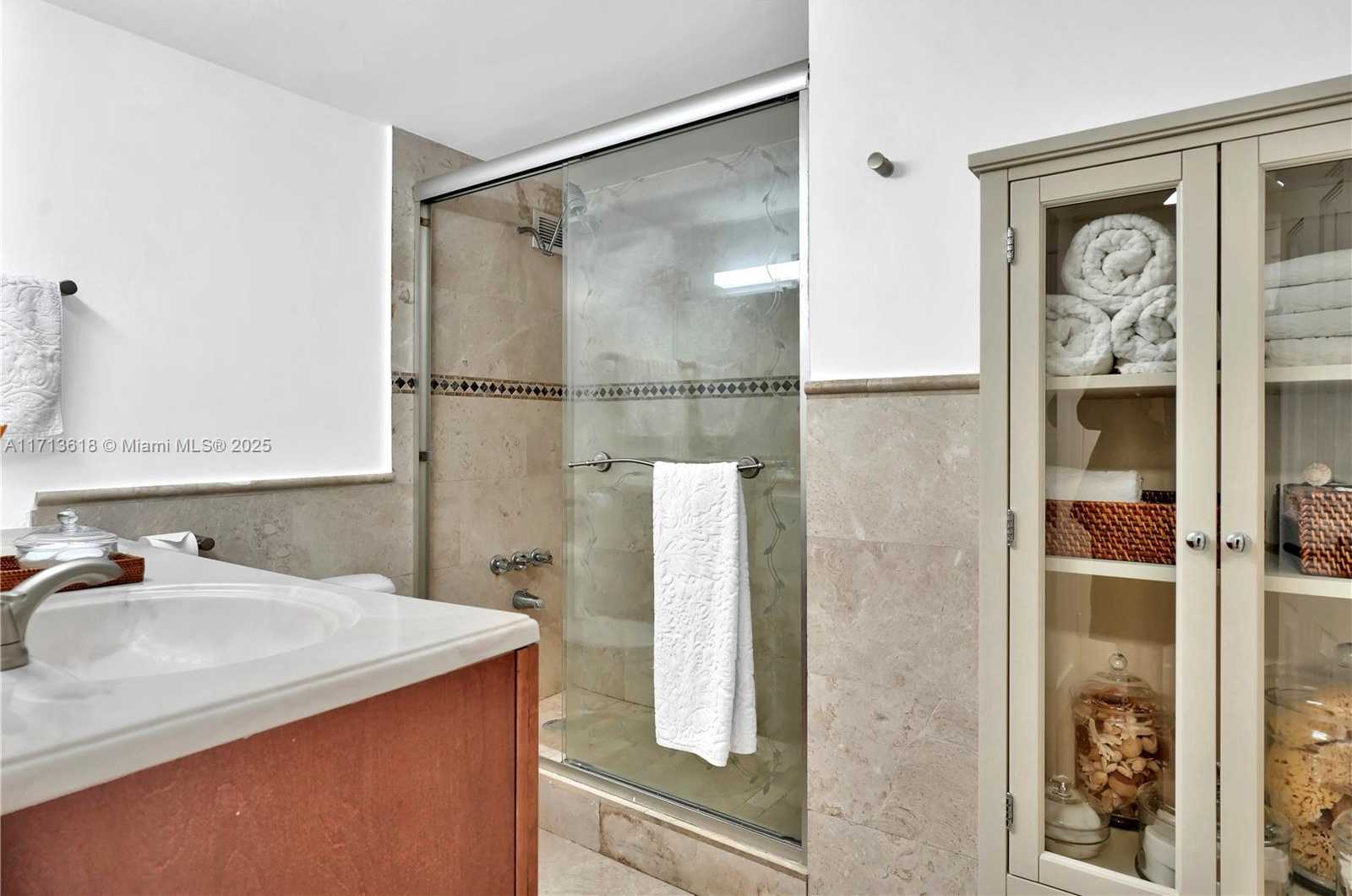 Small Image of 1000 WEST AVE #104, Miami Beach Number 20