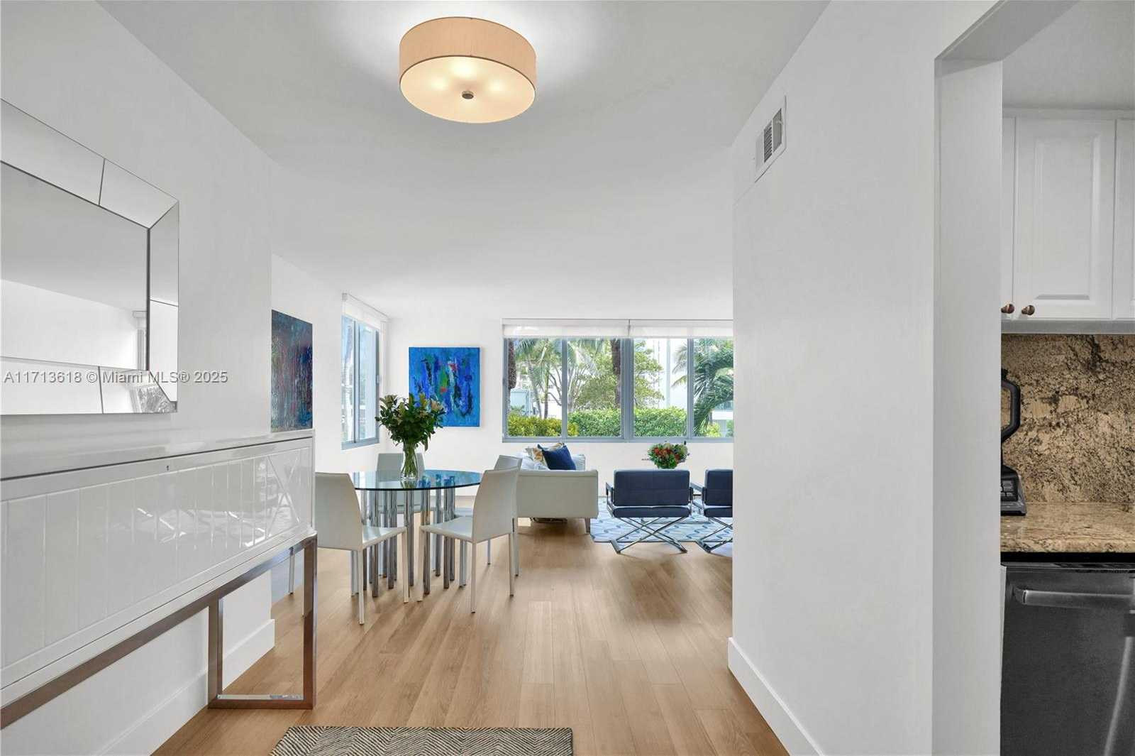 Small Image of 1000 WEST AVE #104, Miami Beach Number 3