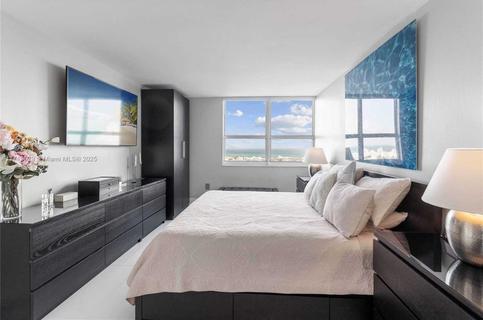 Small Image of 650 WEST AVE #2412, Miami Beach Number 13