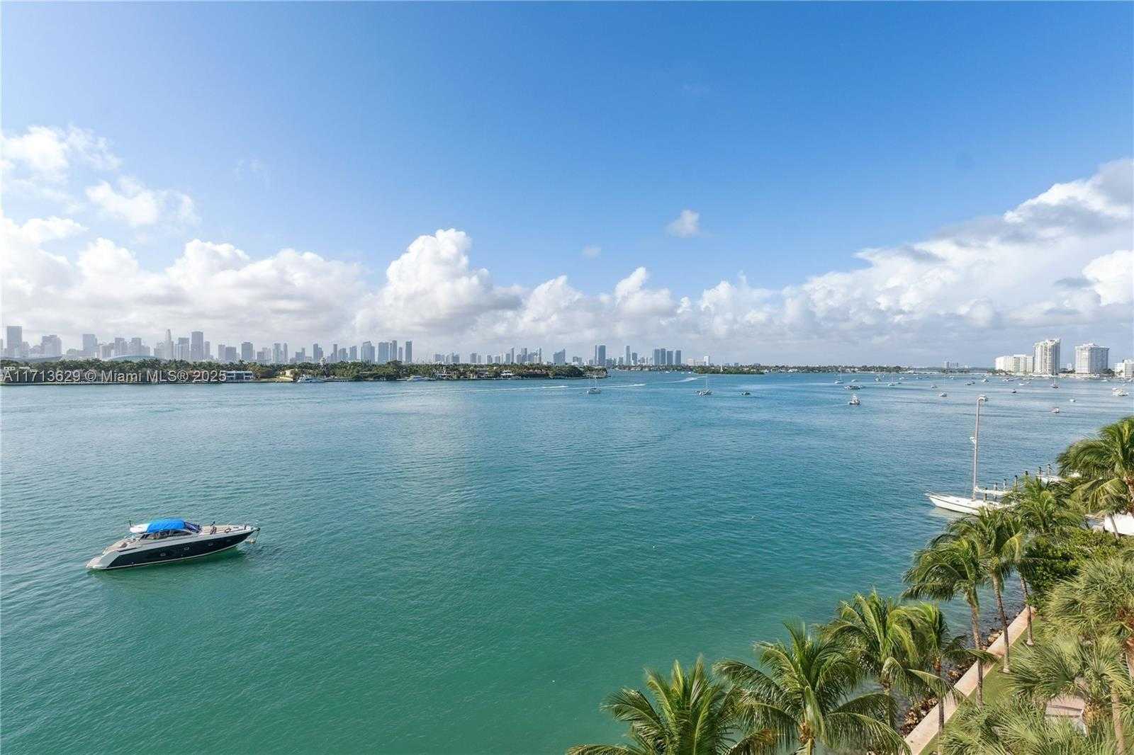Small Image of 650 WEST AVE #2412, Miami Beach Number 2