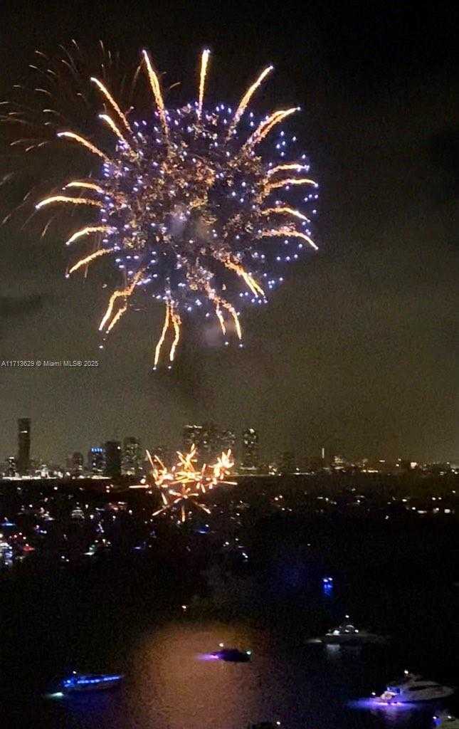 Small Image of 650 WEST AVE #2412, Miami Beach Number 41