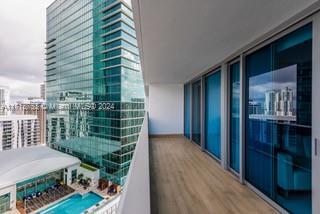 Small Image of 200 BISCAYNE BOULEVARD WAY #3411, Miami Number 4