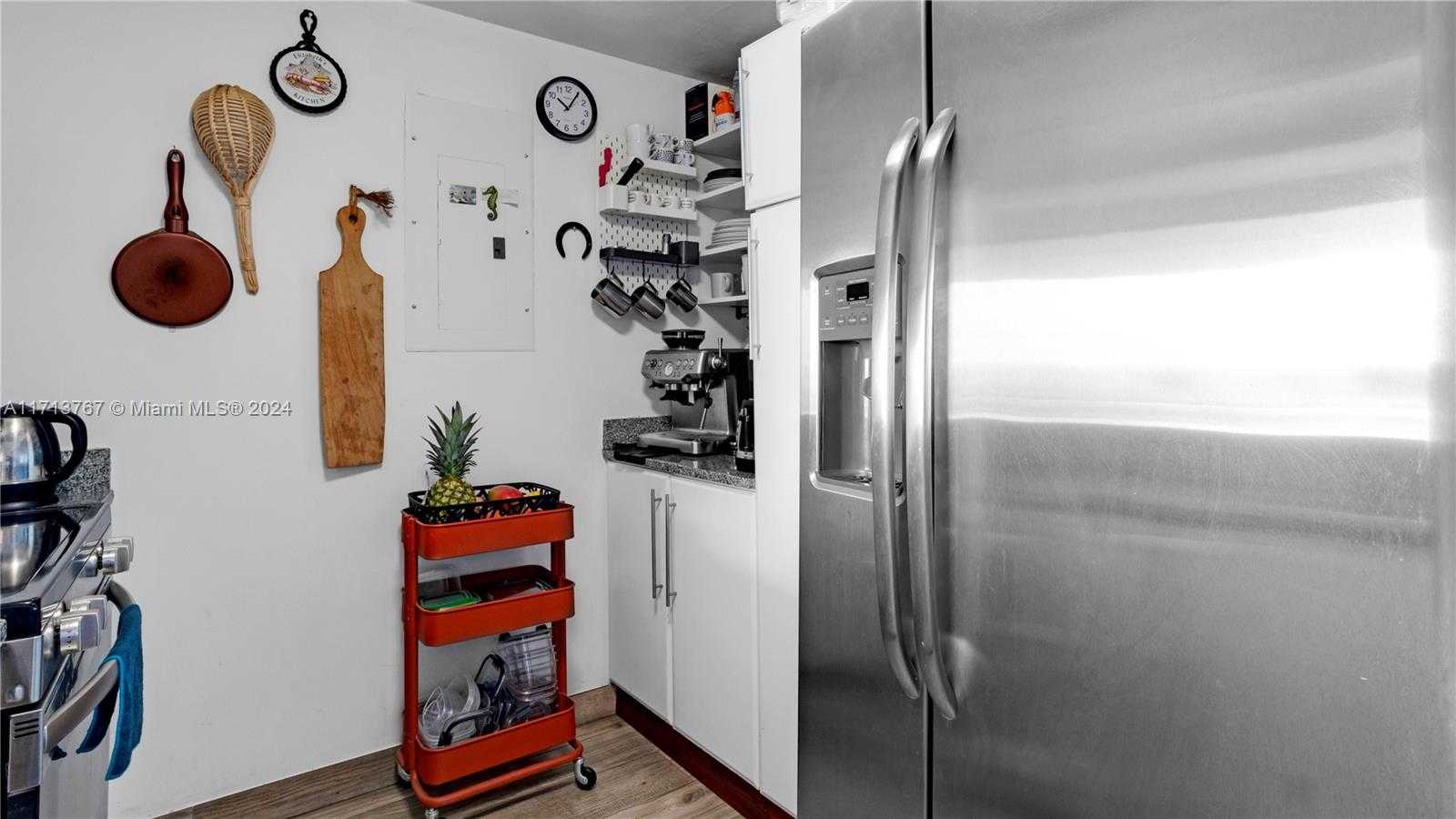 Small Image of 275 NE 18th St, Miami, FL 33132, USA Number 13