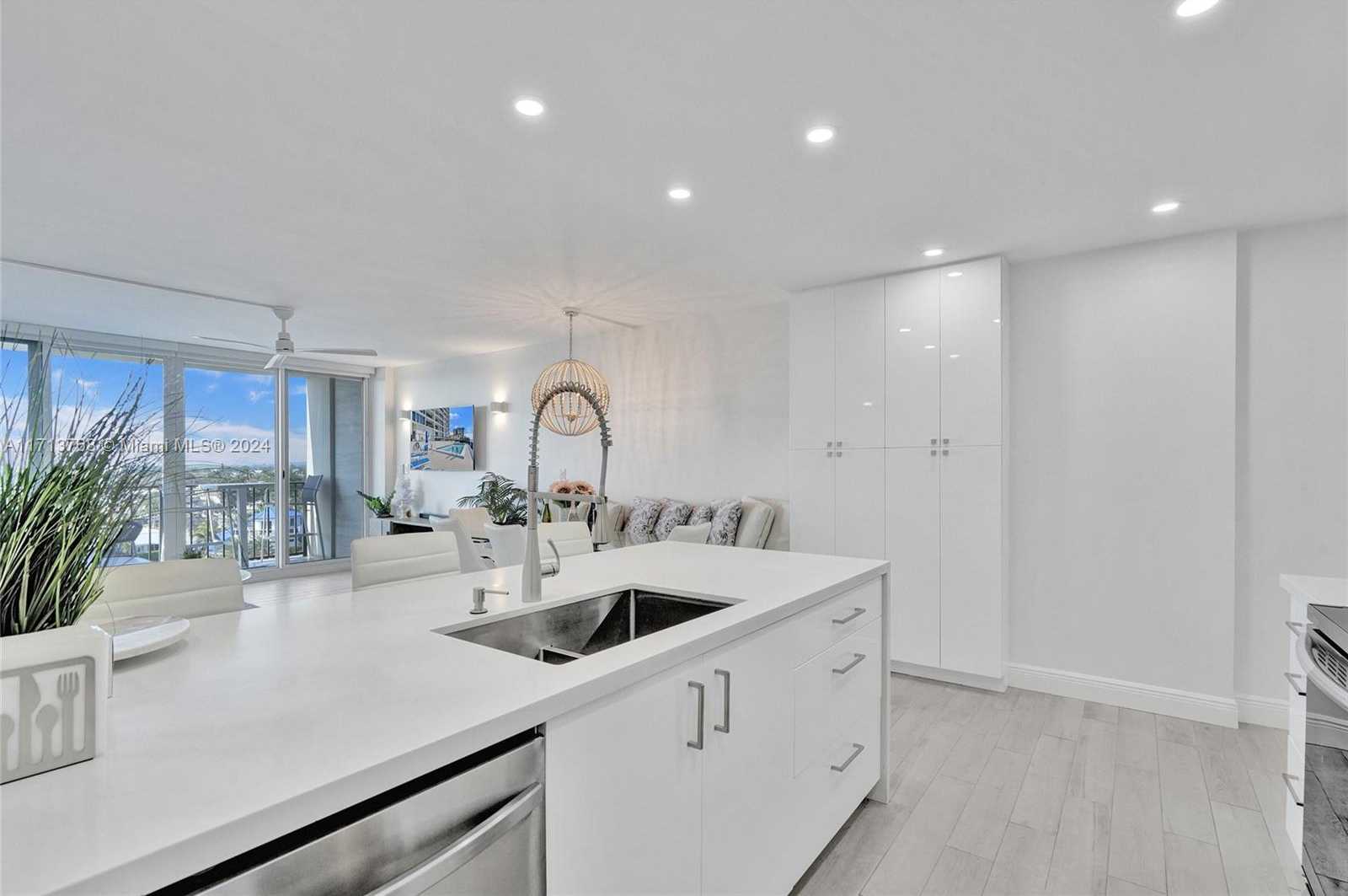 Small Image of 521 NORTH RIVERSIDE DR #705, Pompano Beach Number 13