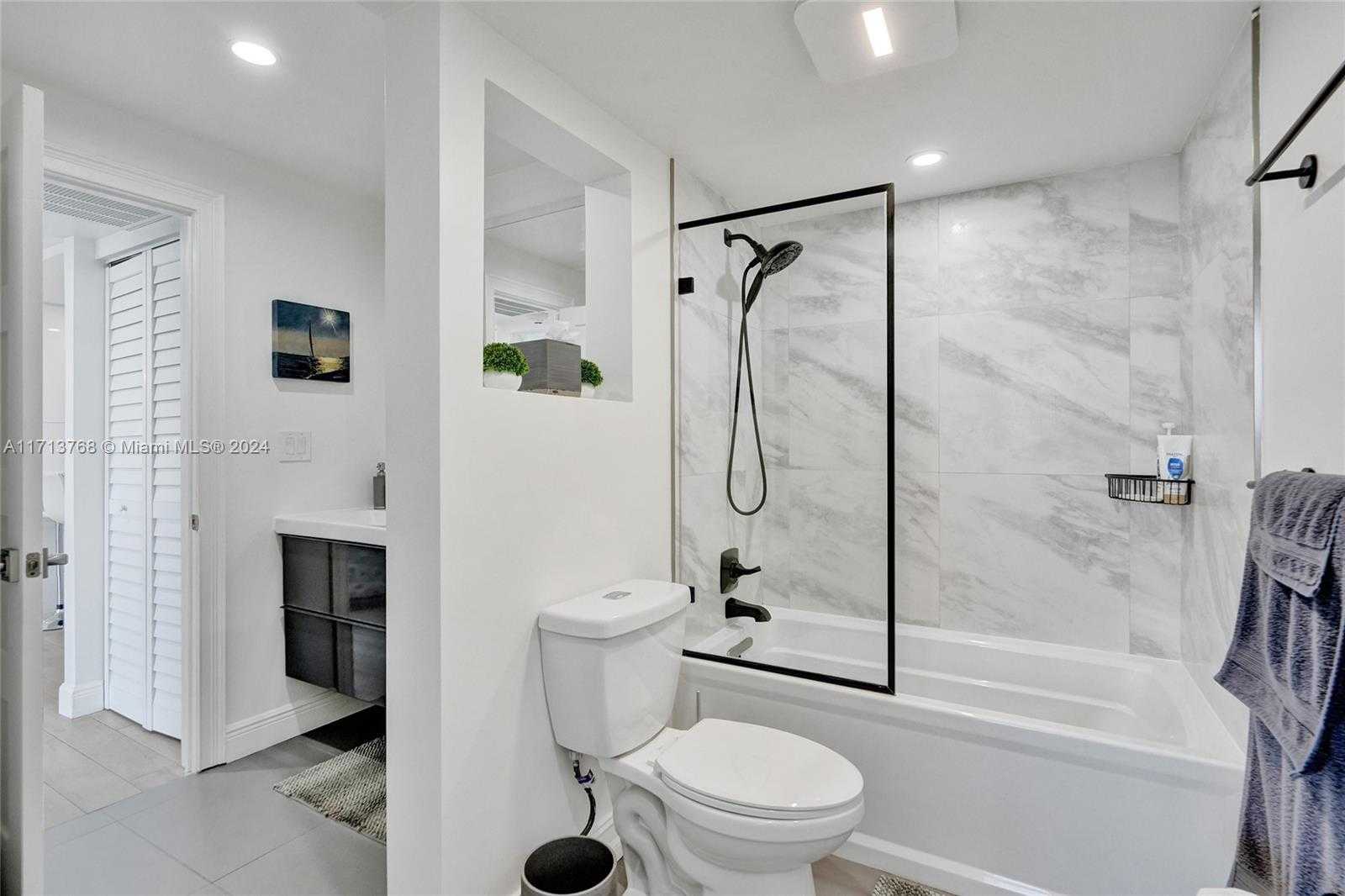 Small Image of 521 NORTH RIVERSIDE DR #705, Pompano Beach Number 39