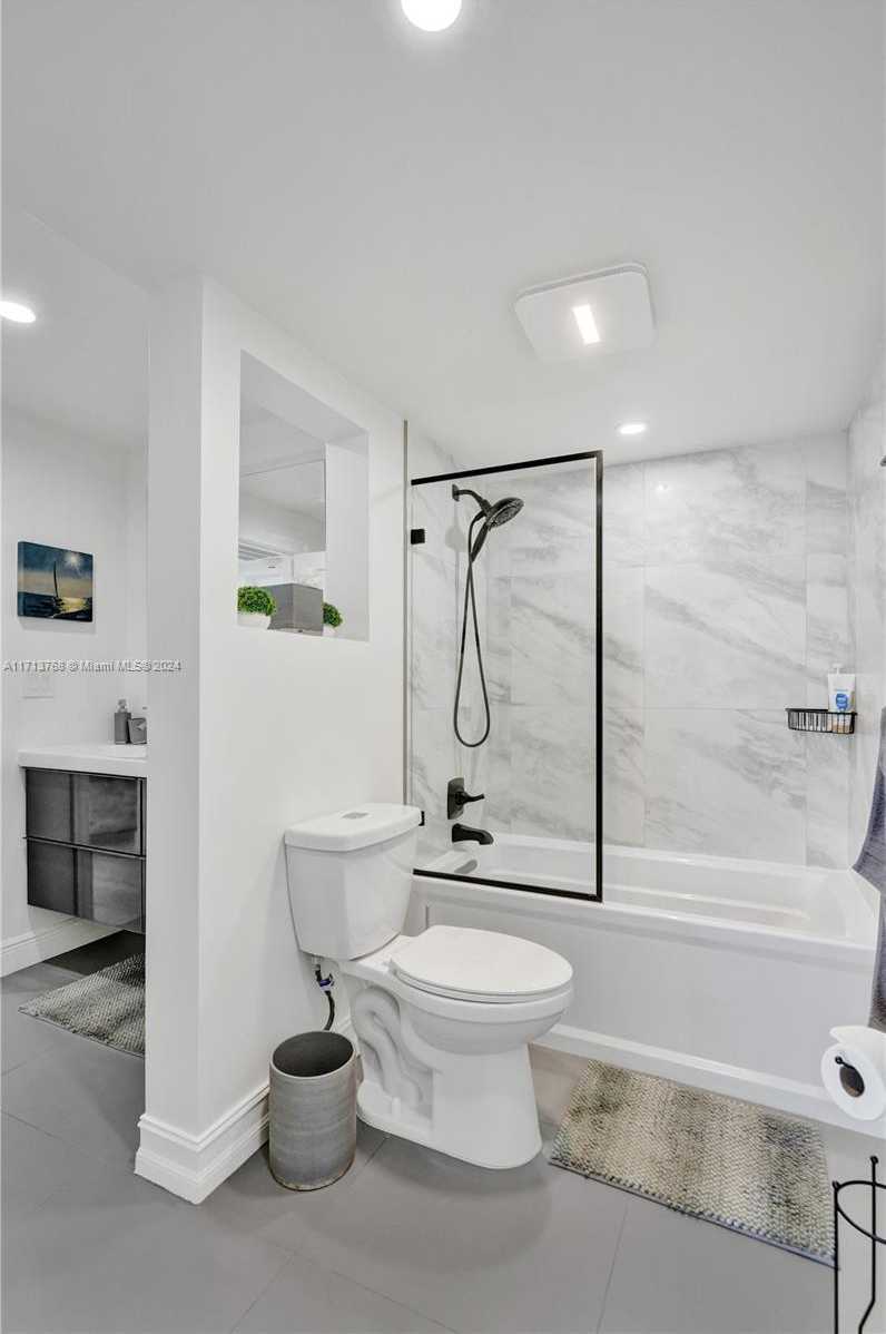 Small Image of 521 NORTH RIVERSIDE DR #705, Pompano Beach Number 40