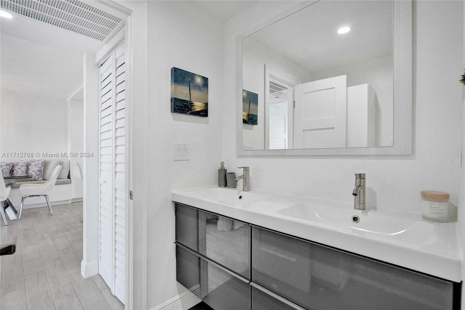 Small Image of 521 NORTH RIVERSIDE DR #705, Pompano Beach Number 41