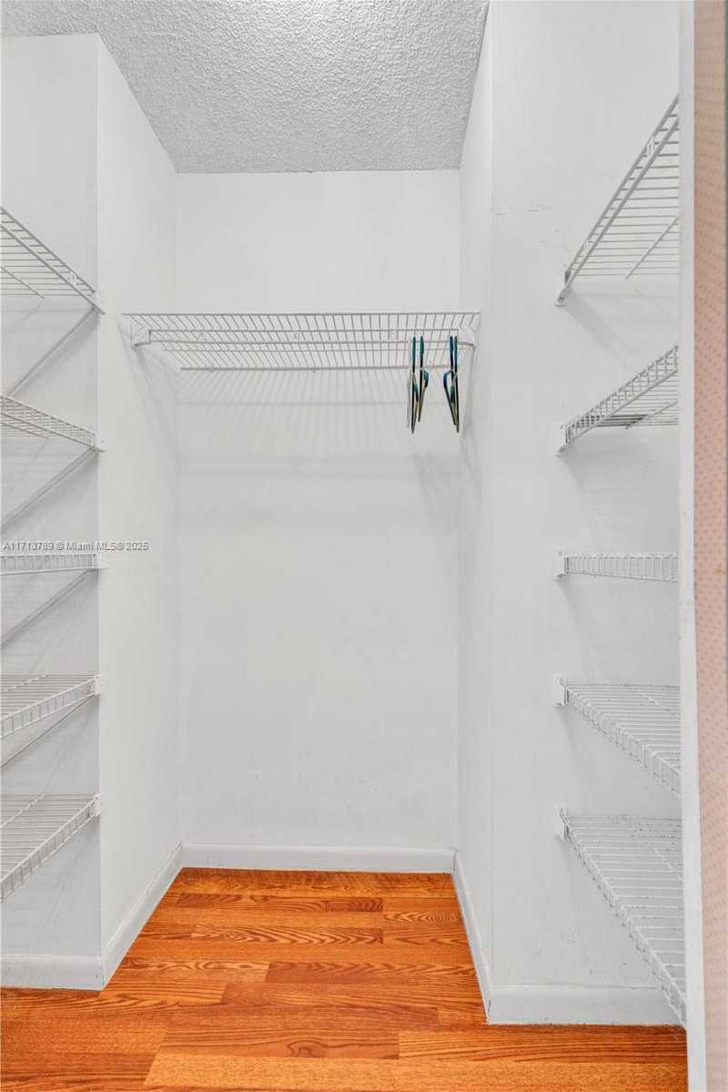 Small Image of 3800 SOUTH OCEAN DR #1806, Hollywood Number 13