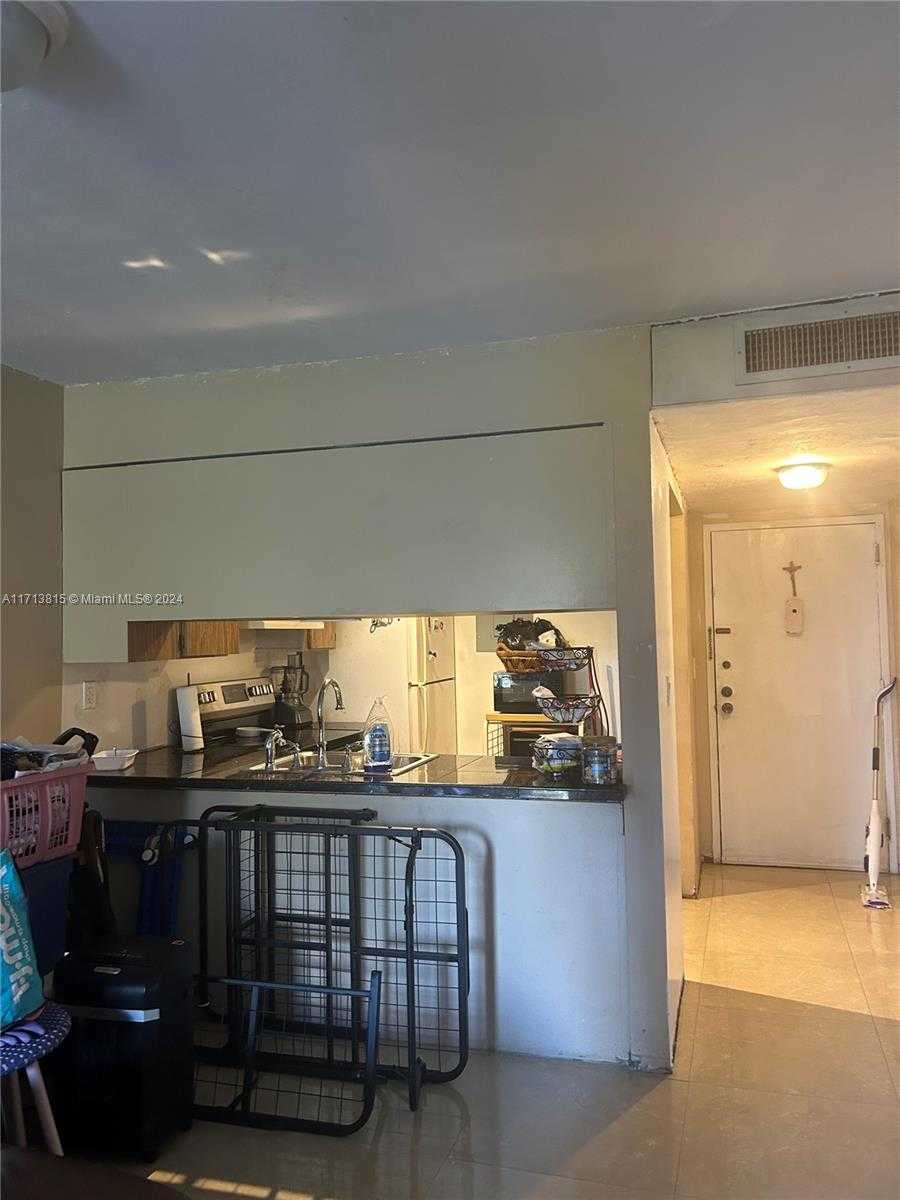 Small Image of 16465 NORTH EAST 22ND AVE #405, North Miami Beach Number 5