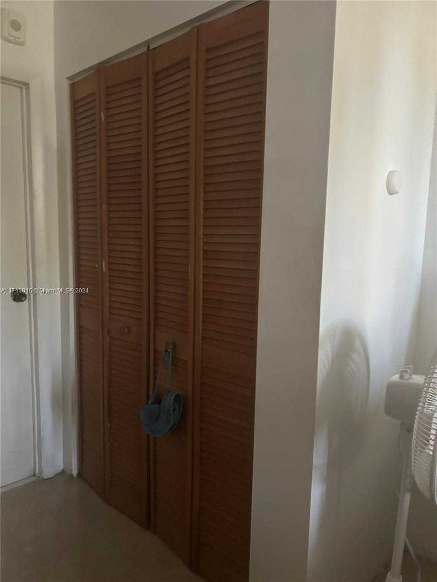 Small Image of 16465 NORTH EAST 22ND AVE #405, North Miami Beach Number 7