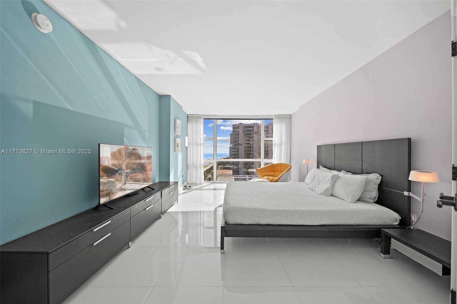 Small Image of 6801 COLLINS AVE #1214, Miami Beach Number 12