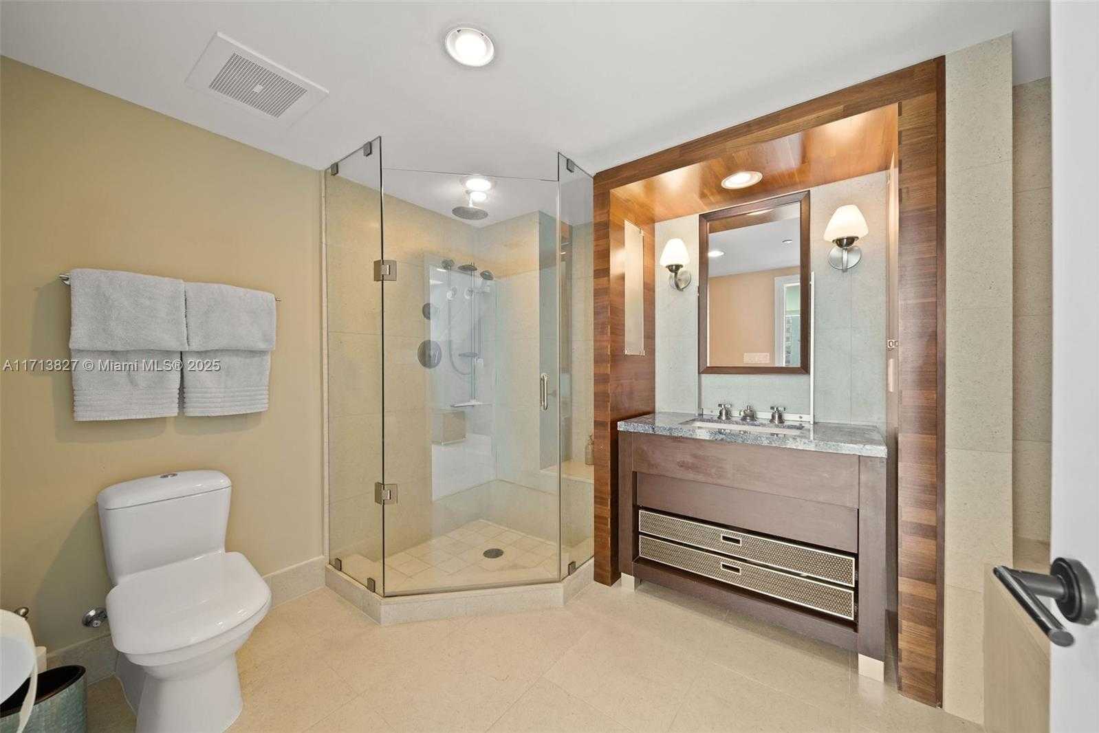 Small Image of 6801 COLLINS AVE #1214, Miami Beach Number 14
