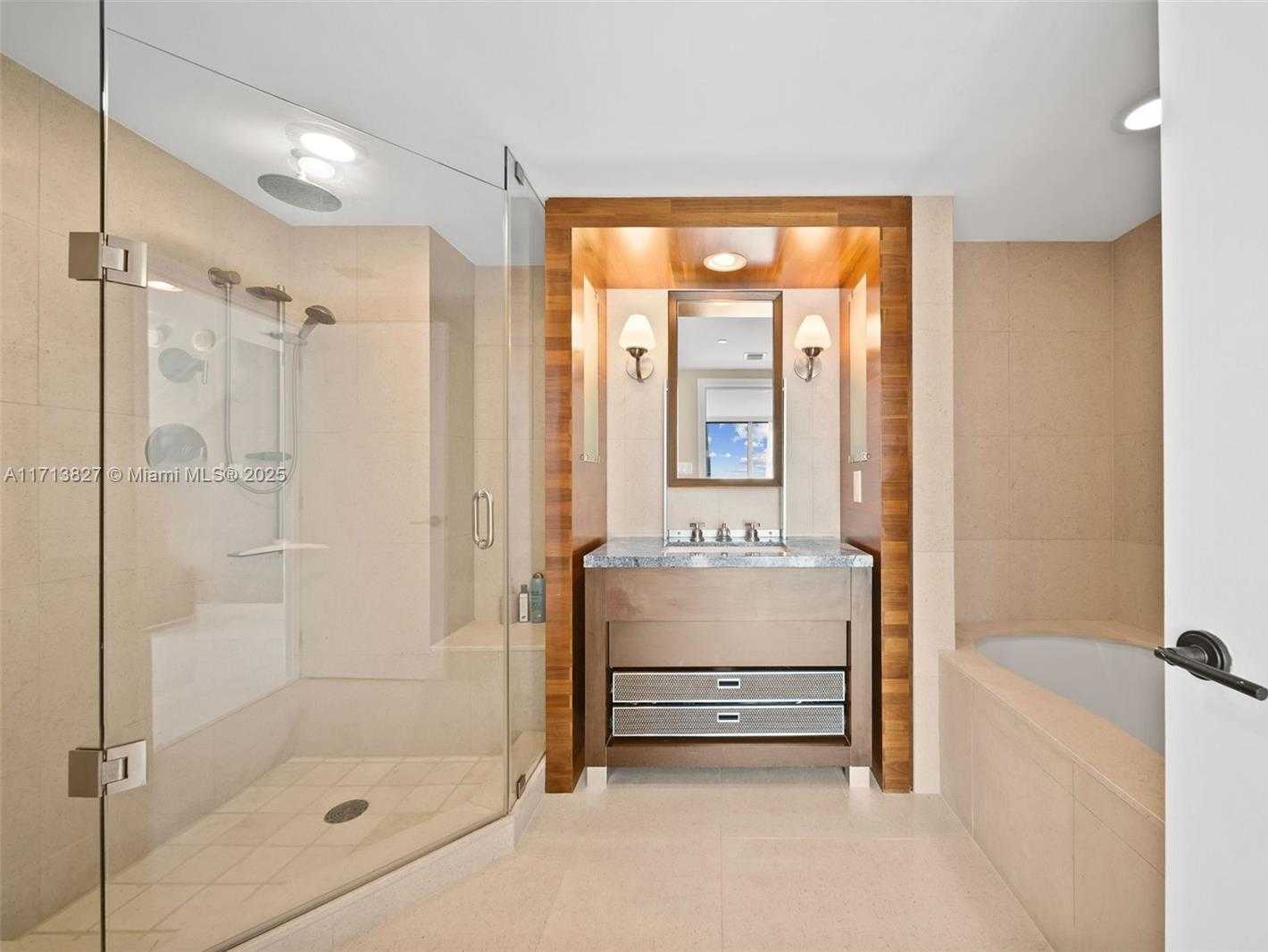 Small Image of 6801 COLLINS AVE #1214, Miami Beach Number 15