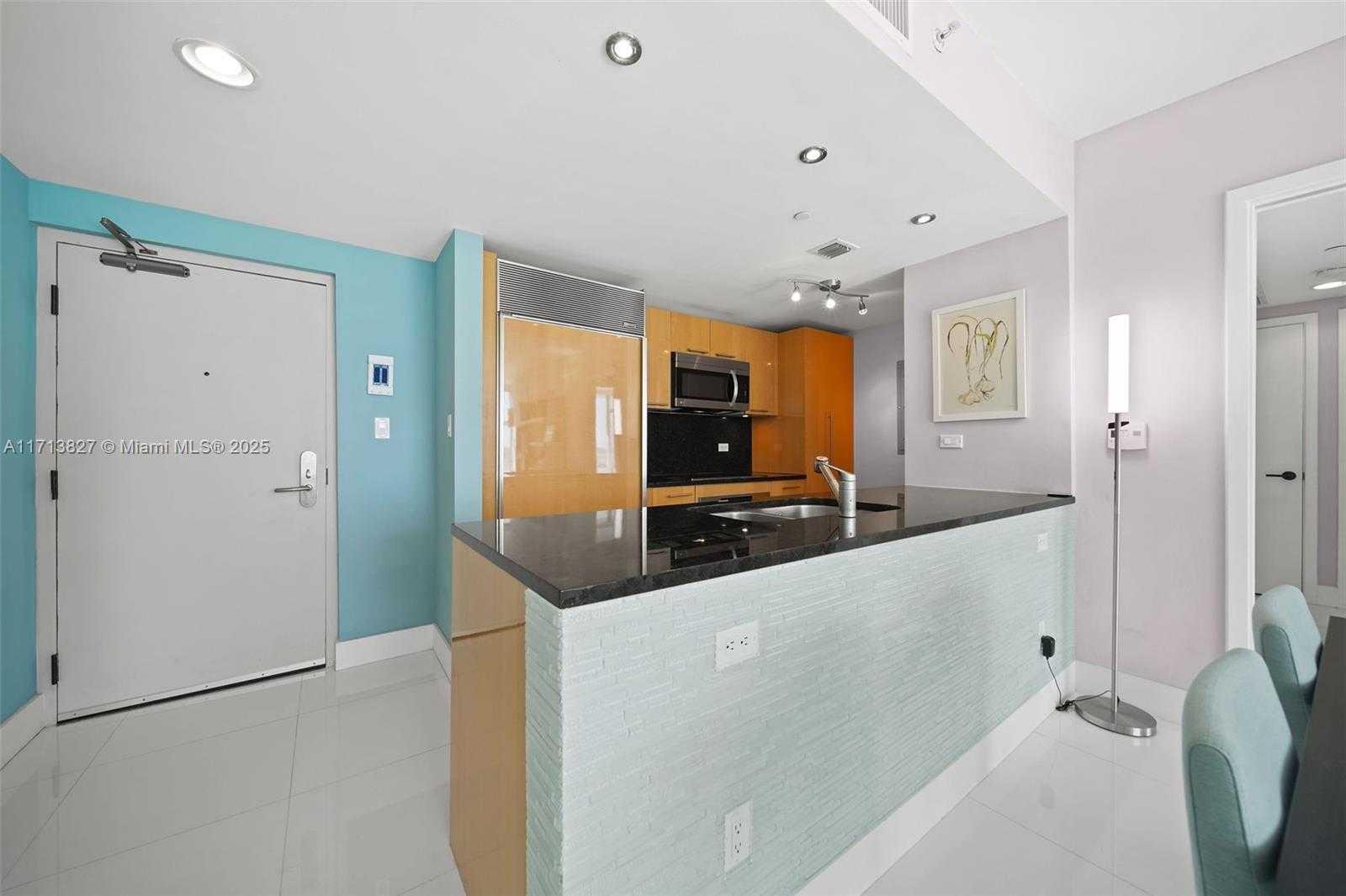 Small Image of 6801 COLLINS AVE #1214, Miami Beach Number 27