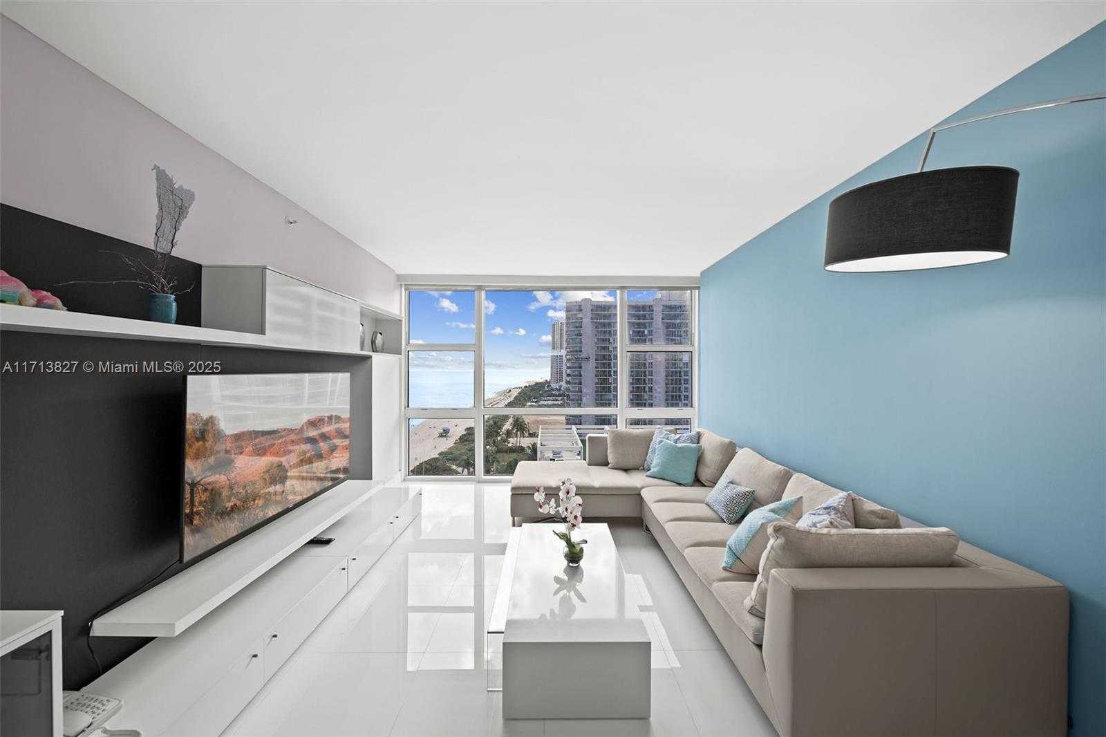 Small Image of 6801 COLLINS AVE #1214, Miami Beach Number 5