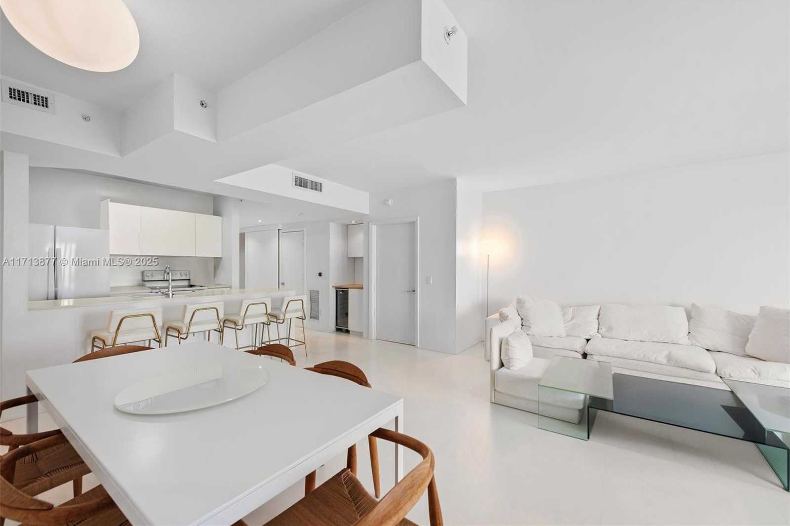 Small Image of 4779 COLLINS AVE #3108, Miami Beach Number 10