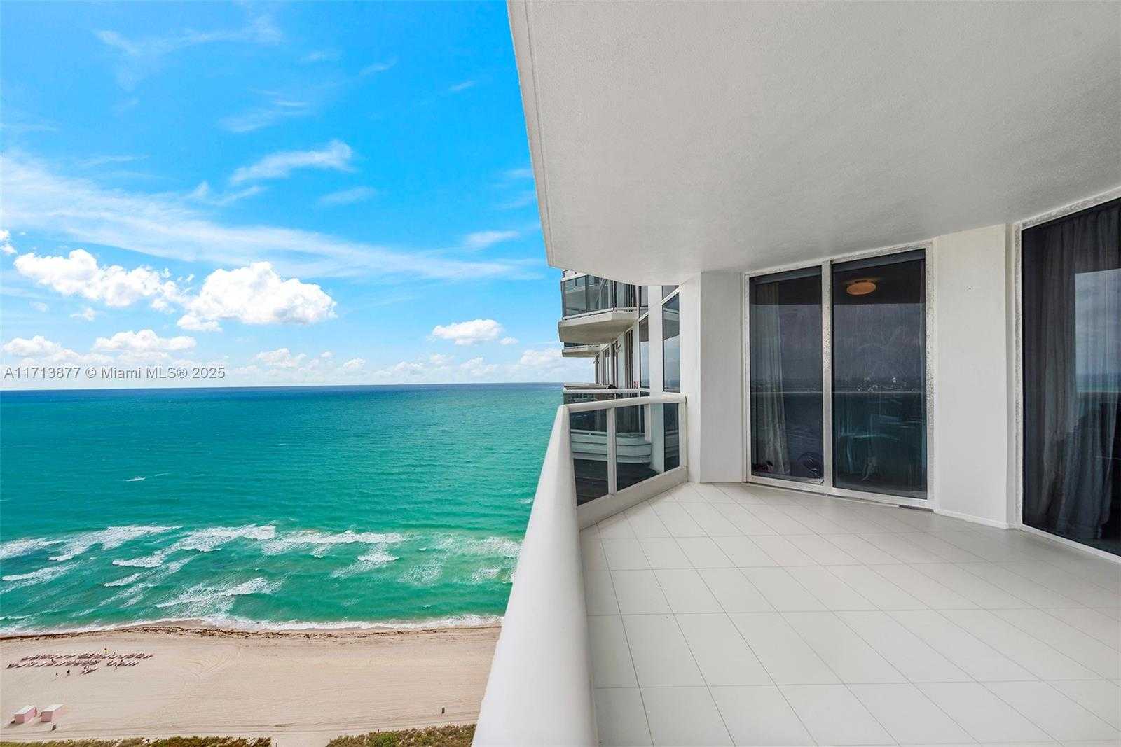 Small Image of 4779 COLLINS AVE #3108, Miami Beach Number 2