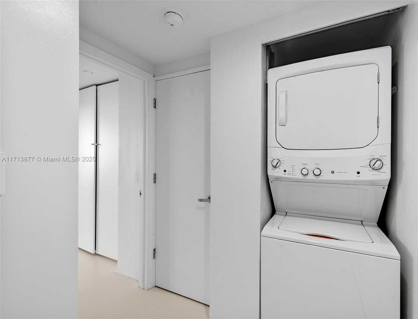 Small Image of 4779 COLLINS AVE #3108, Miami Beach Number 31