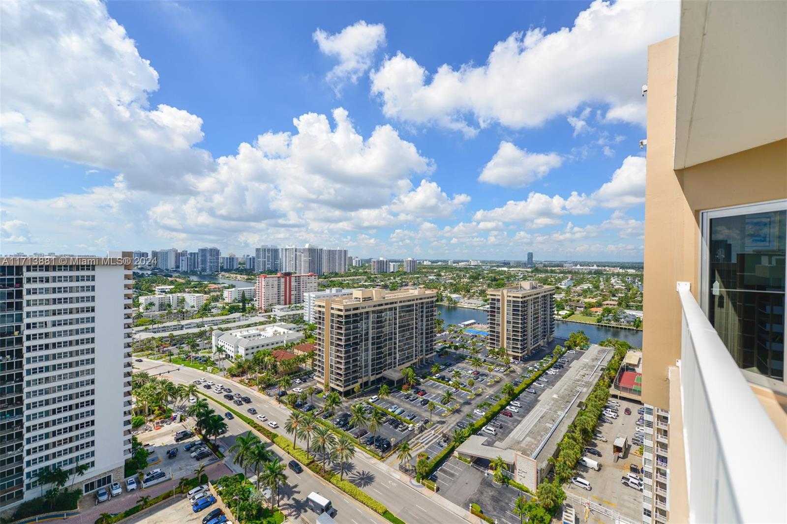 Small Image of 1980 SOUTH OCEAN DR #PHL, Hallandale Beach Number 23