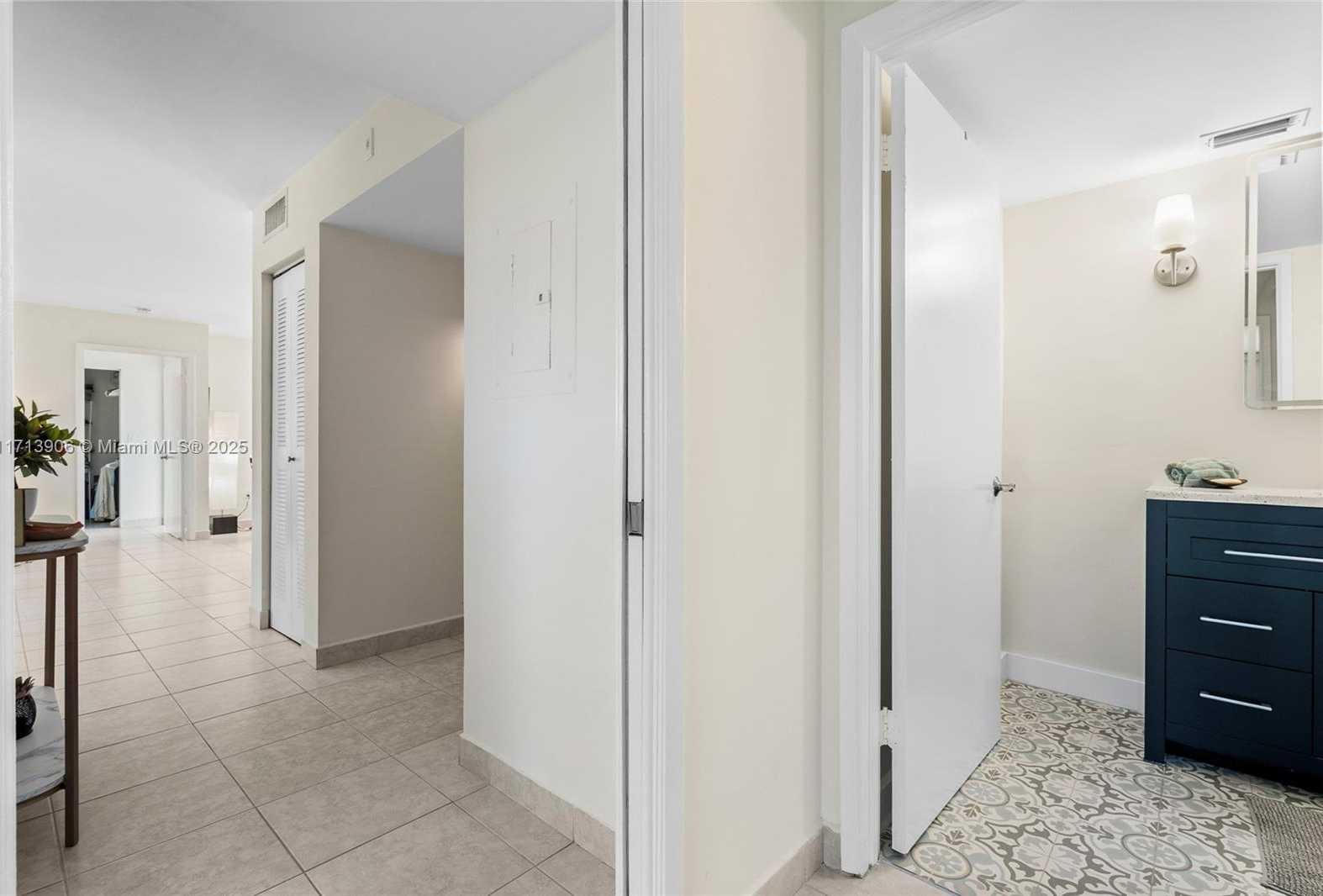 Small Image of 19801 EAST COUNTRY CLUB DR #4508, Aventura Number 12