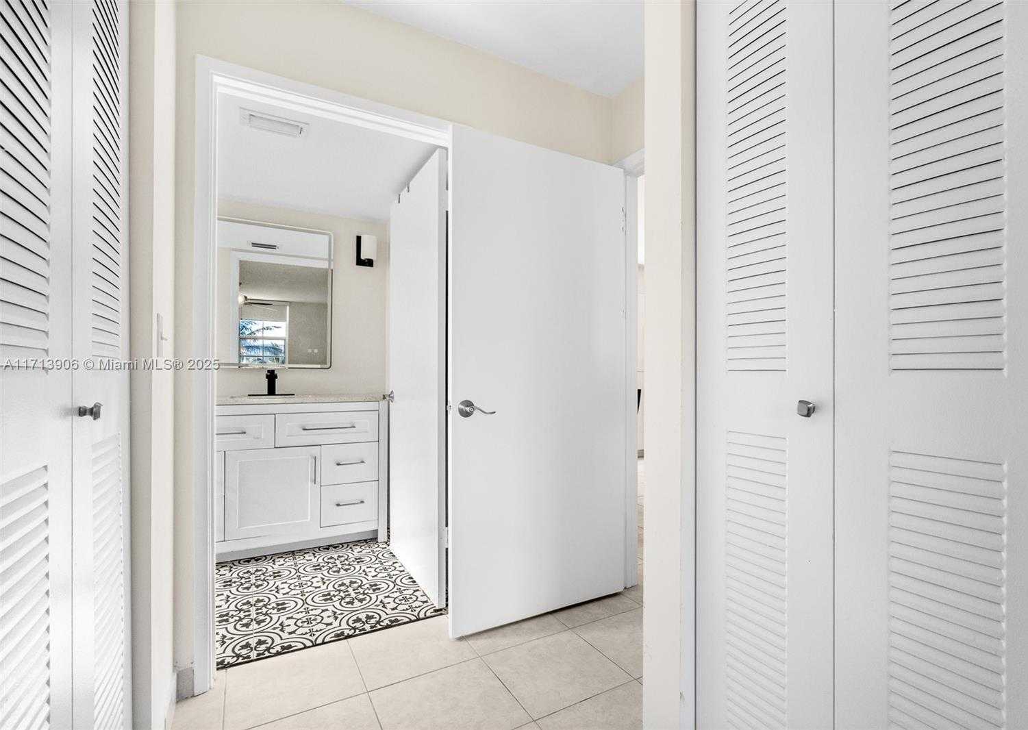 Small Image of 19801 EAST COUNTRY CLUB DR #4508, Aventura Number 23