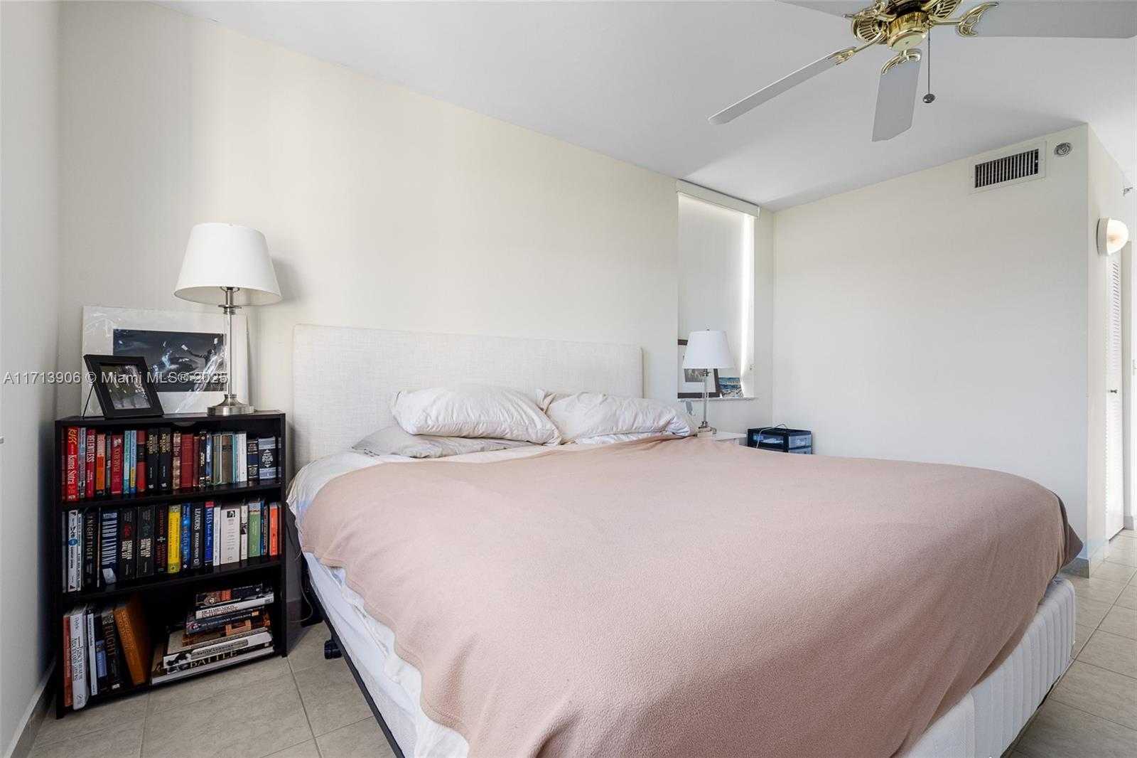 Small Image of 19801 EAST COUNTRY CLUB DR #4508, Aventura Number 25
