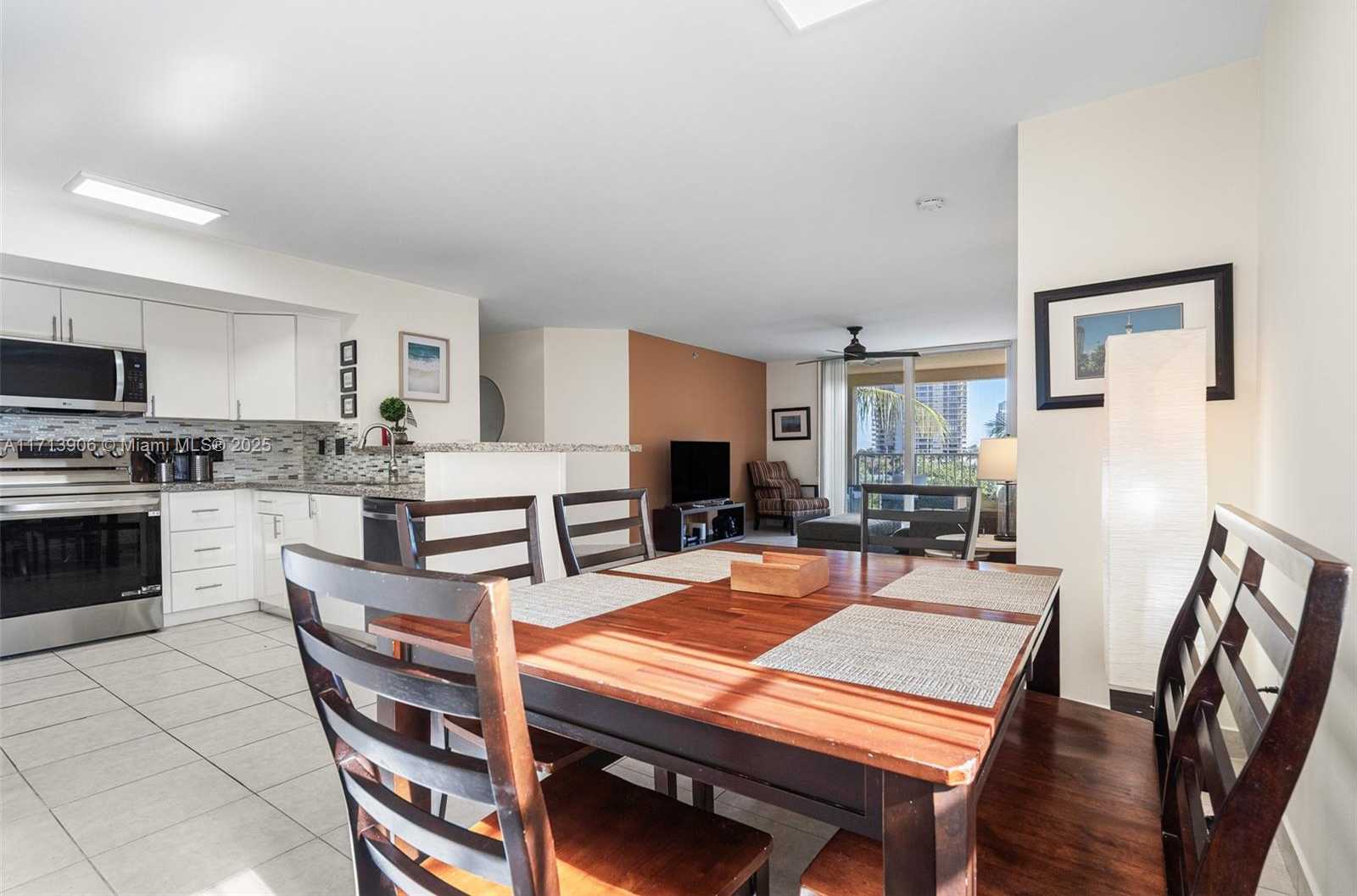 Small Image of 19801 EAST COUNTRY CLUB DR #4508, Aventura Number 30