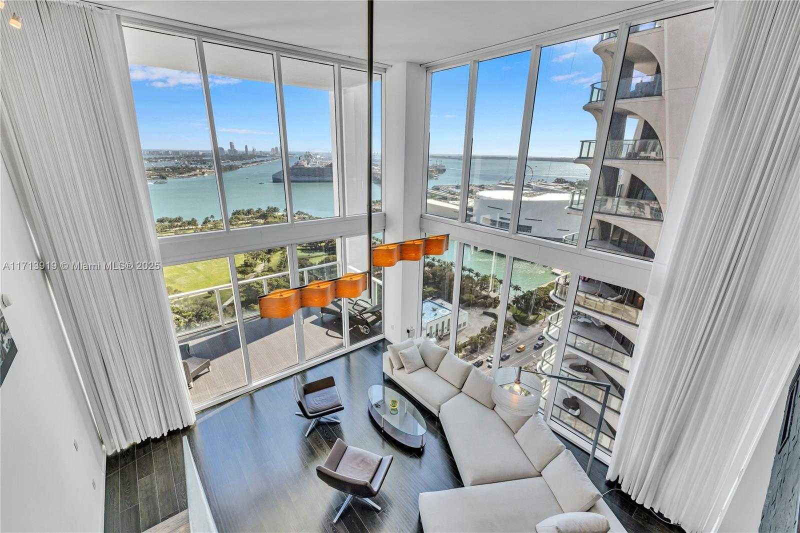 Small Image of 1040 BISCAYNE BLVD #2501, Miami Number 27