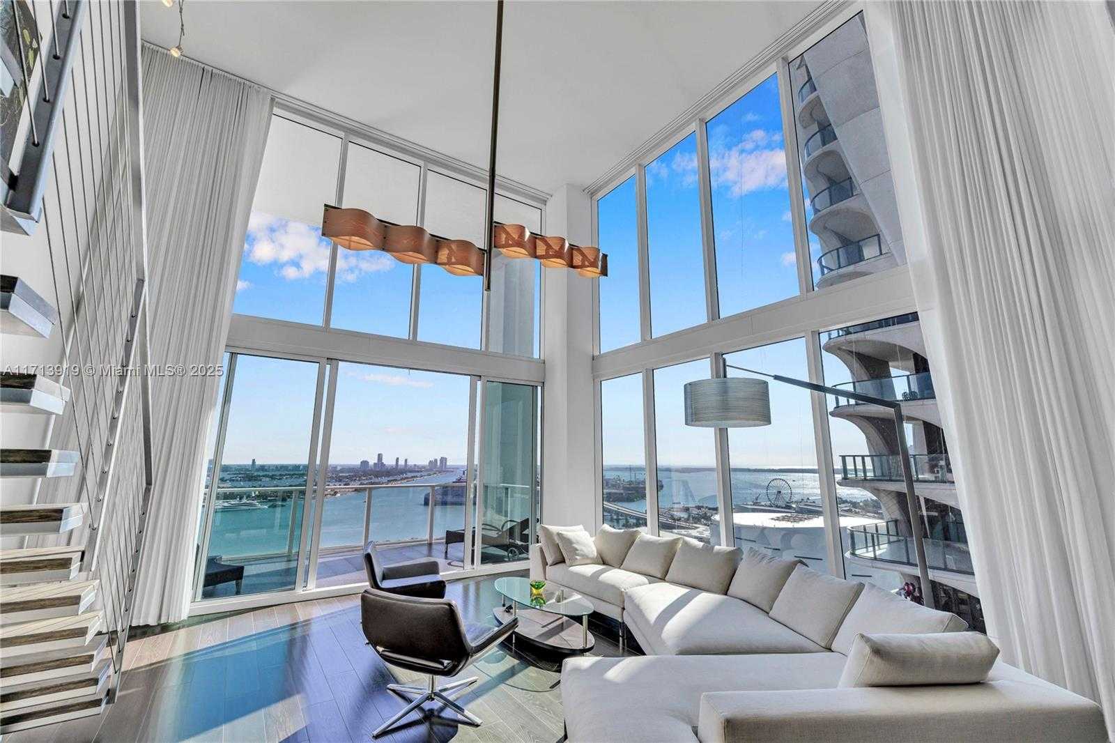 Small Image of 1040 BISCAYNE BLVD #2501, Miami Number 28
