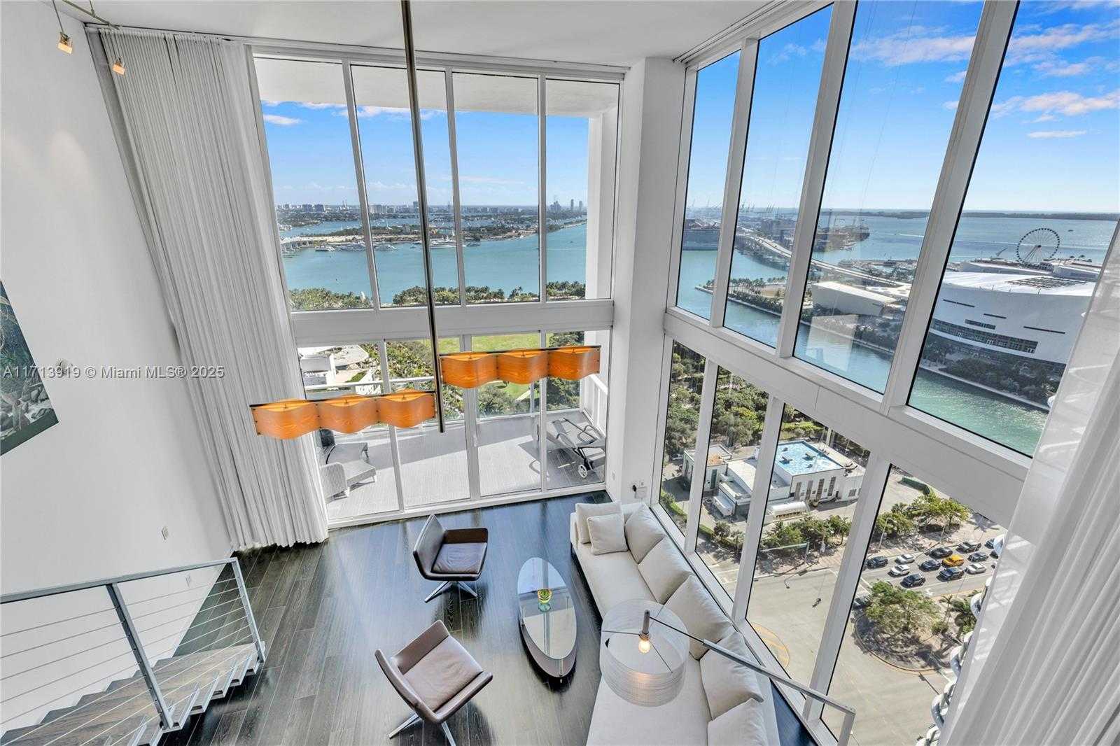 Small Image of 1040 BISCAYNE BLVD #2501, Miami Number 29